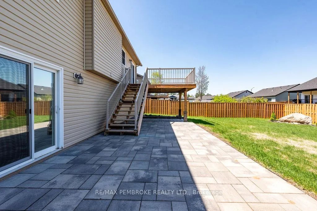 Photo 38 of 46 Dustin Drive, Petawawa — HOMEH