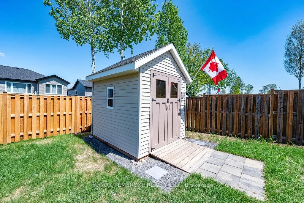 Photo 39 of 46 Dustin Drive, Petawawa — HOMEH