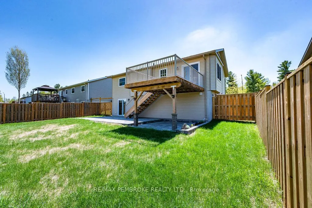 Photo 42 of 46 Dustin Drive, Petawawa — HOMEH