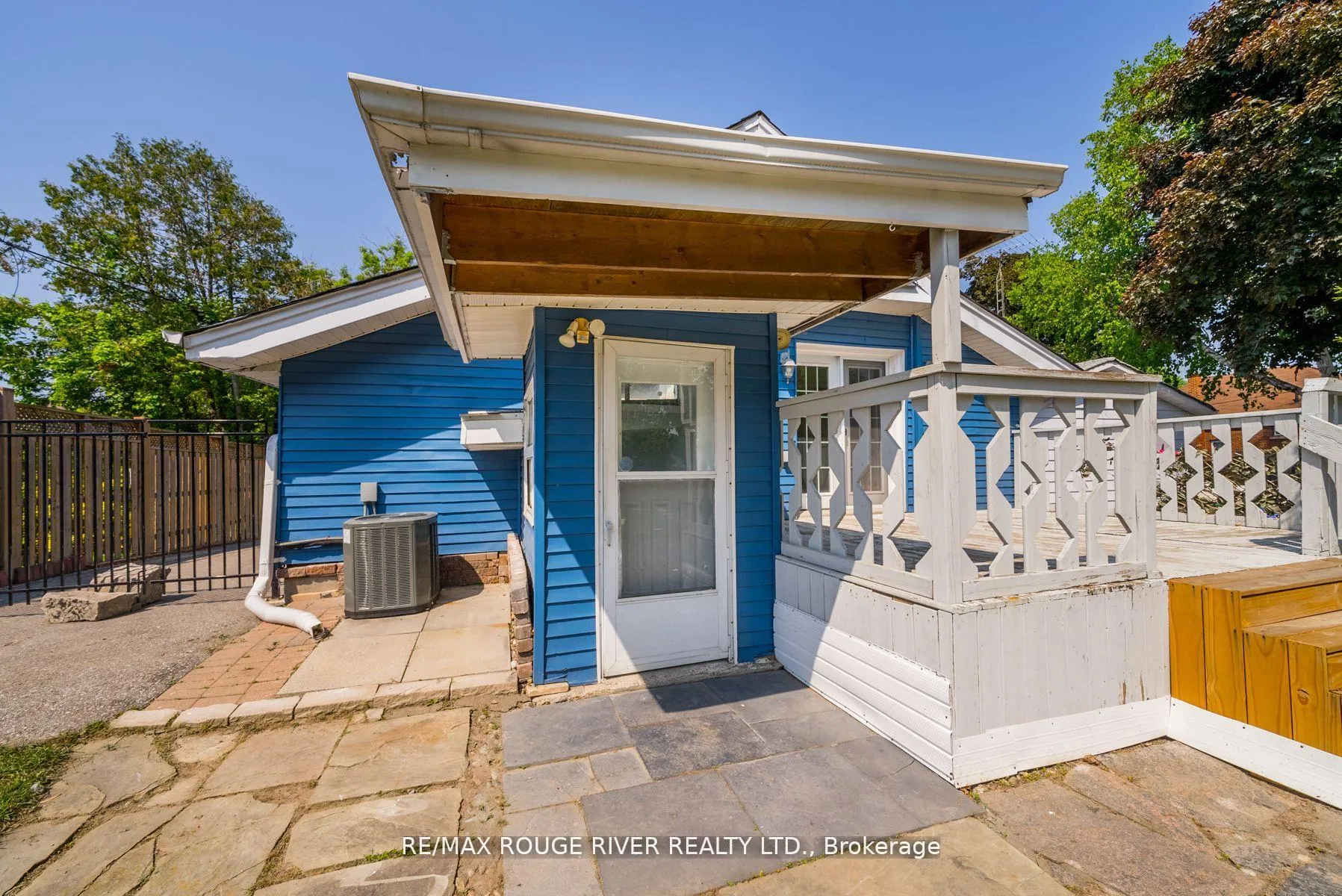 Photo 27 of 513 Ritson Road N, Oshawa, O'Neill — HOMEH