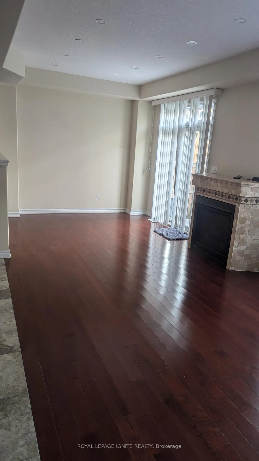 Photo 5 of 270 Sweet Gale Street, Waterloo, Vista Hills — HOMEH