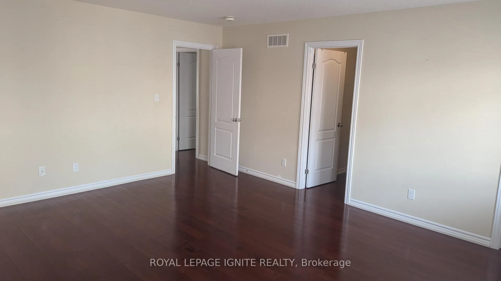 Photo 17 of 270 Sweet Gale Street, Waterloo, Vista Hills — HOMEH