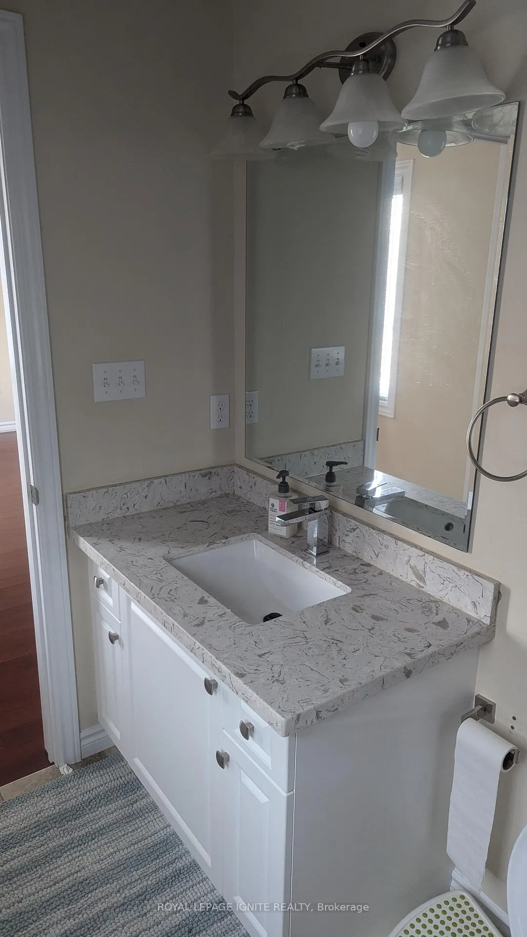 Photo 20 of 270 Sweet Gale Street, Waterloo, Vista Hills — HOMEH