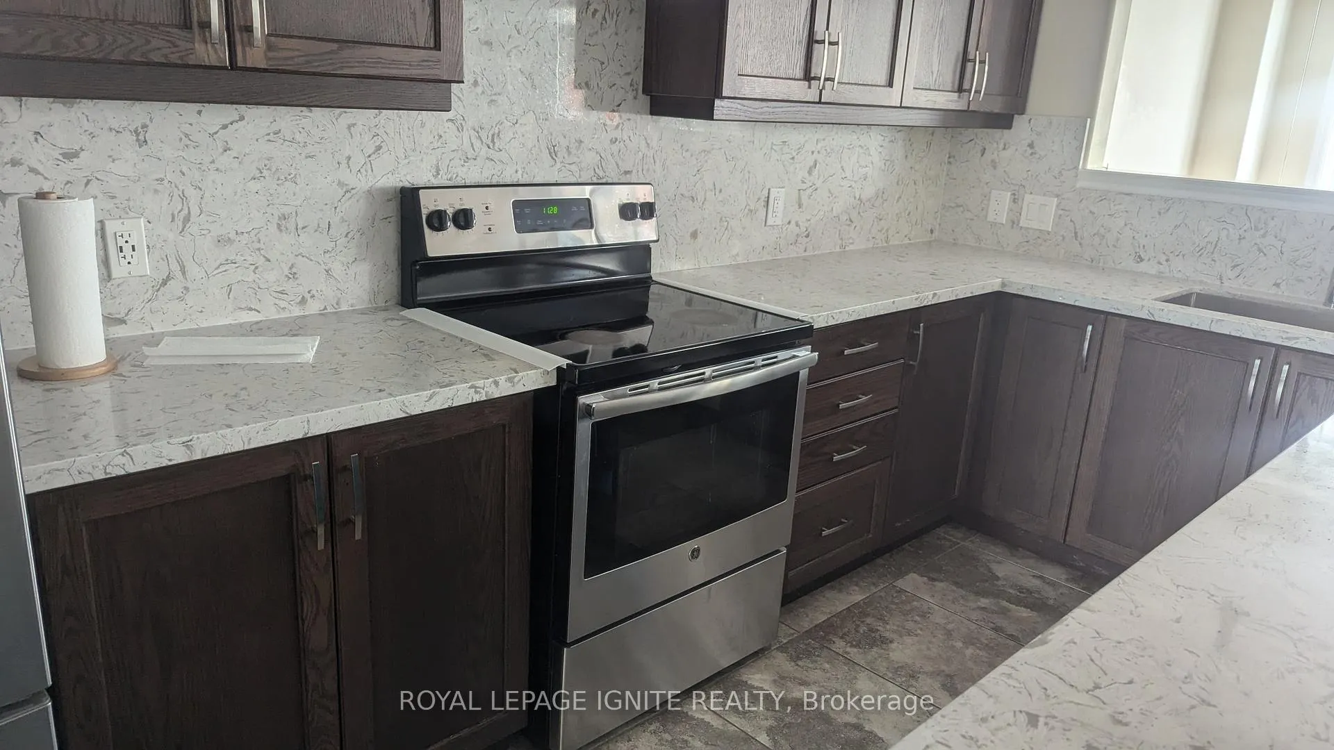 Photo 31 of 270 Sweet Gale Street, Waterloo, Vista Hills — HOMEH