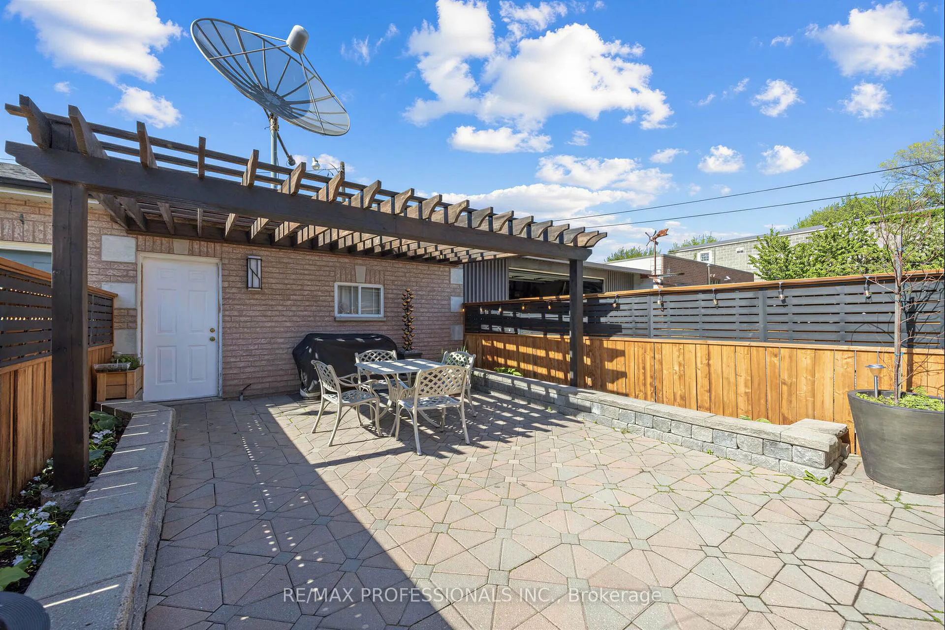 Photo 30 of 96 Brandon Avenue, Toronto, Dovercourt-Wallace Emerson-Junction — HOMEH