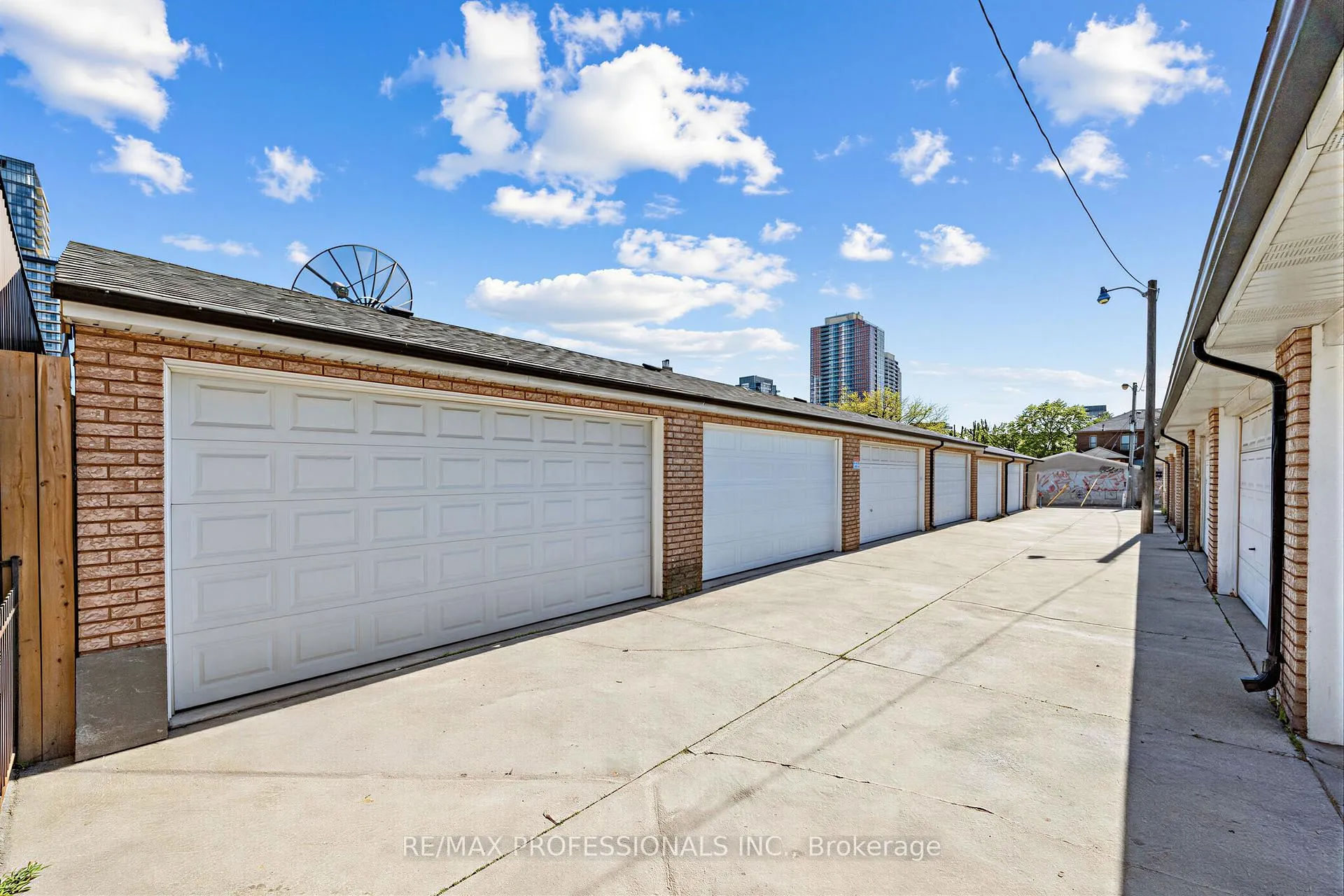 Photo 31 of 96 Brandon Avenue, Toronto, Dovercourt-Wallace Emerson-Junction — HOMEH