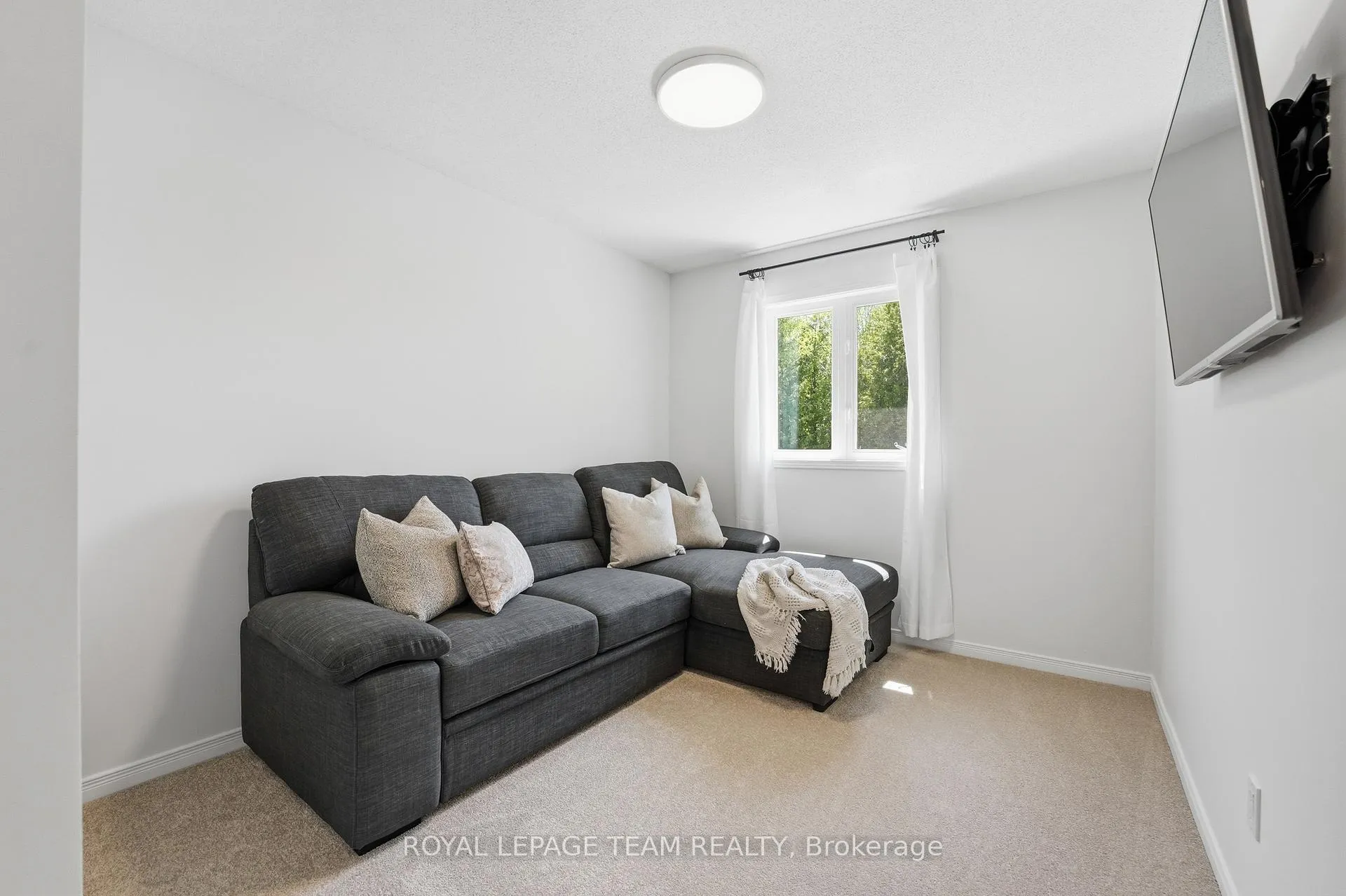 Photo 39 of 110 West Ridge Drive, Ottawa, Stittsville (Central) — HOMEH