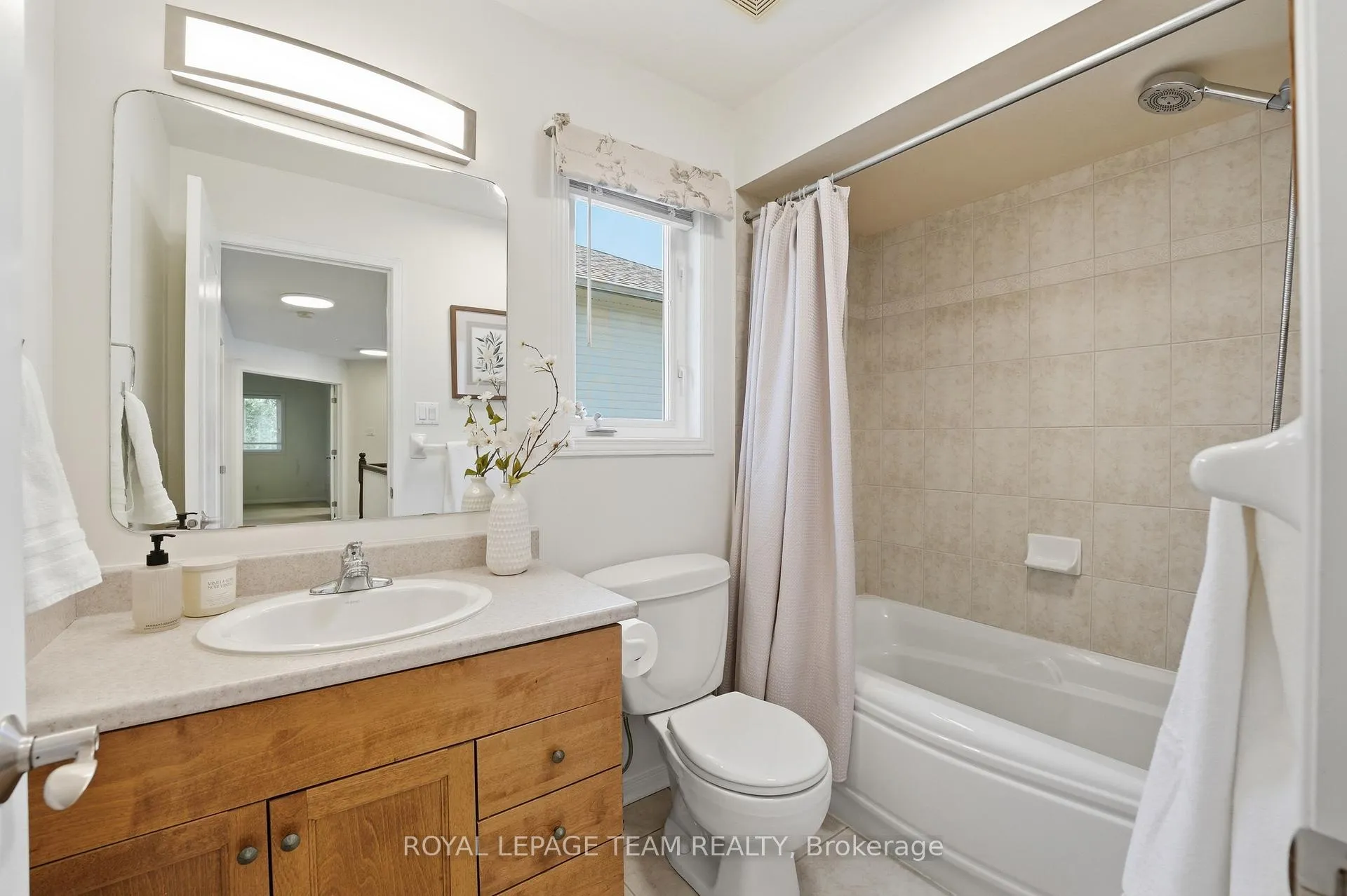 Photo 40 of 110 West Ridge Drive, Ottawa, Stittsville (Central) — HOMEH