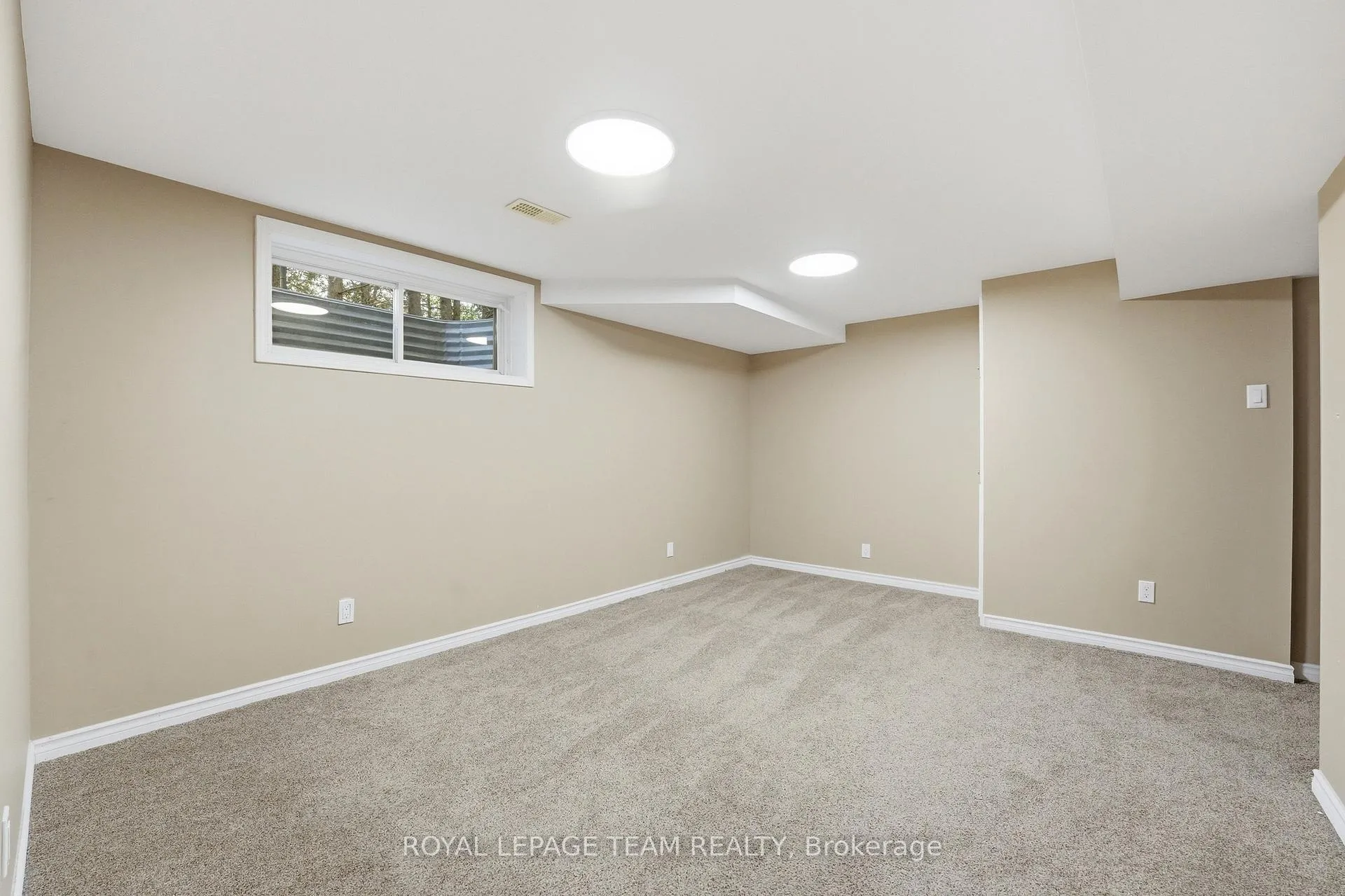 Photo 44 of 110 West Ridge Drive, Ottawa, Stittsville (Central) — HOMEH