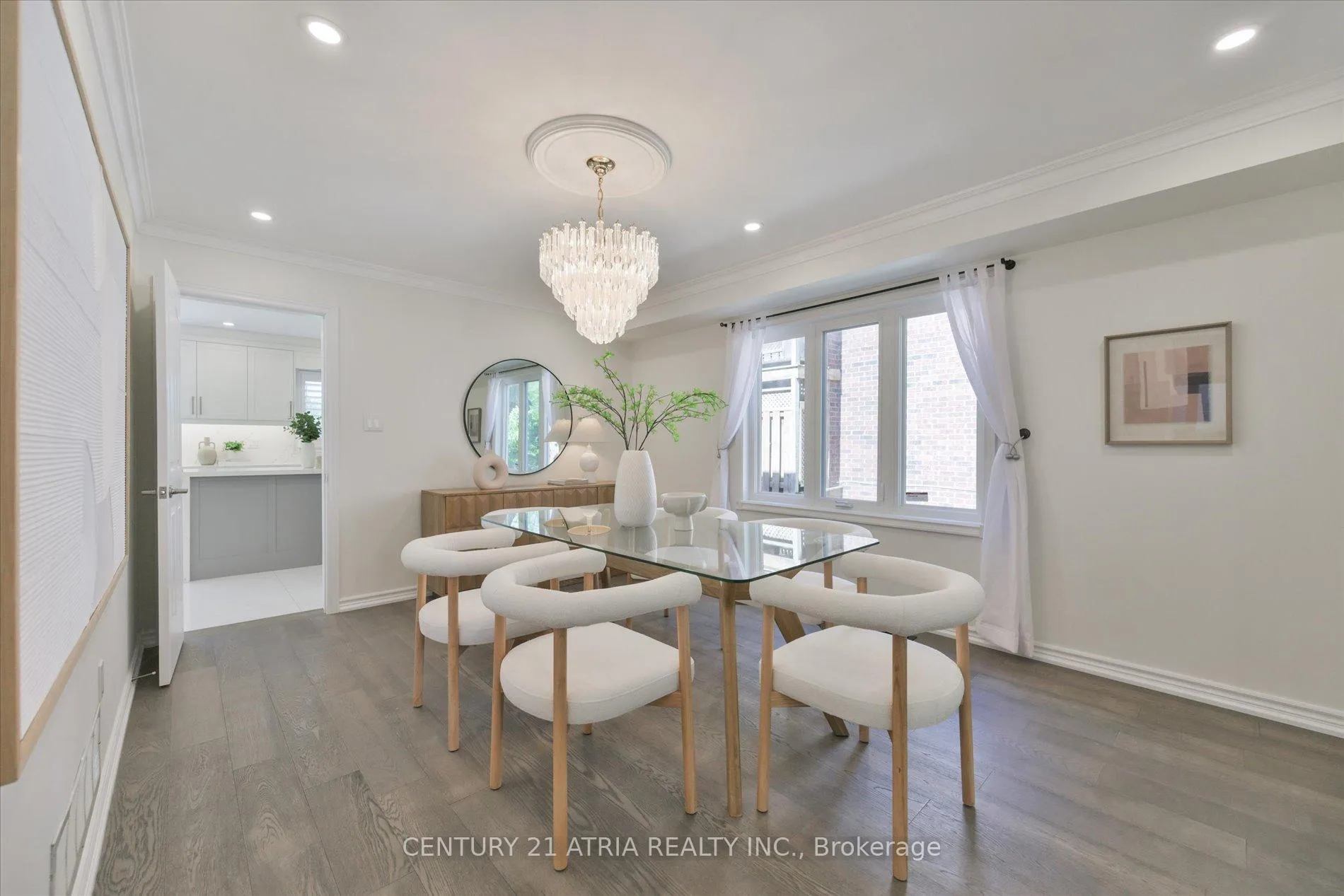 Photo 9 of 10 Morrison Crescent, Markham, Buttonville — HOMEH