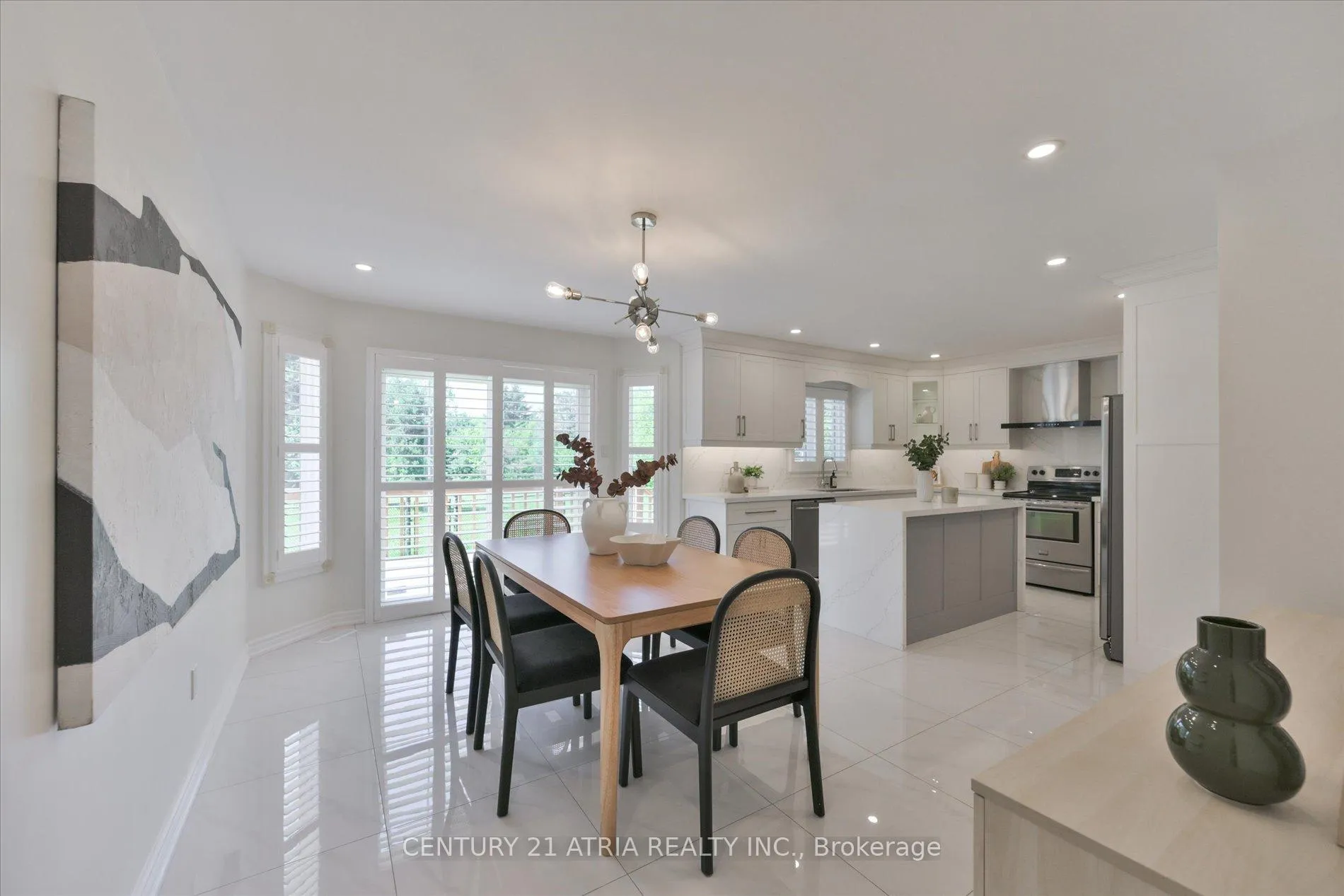 Photo 12 of 10 Morrison Crescent, Markham, Buttonville — HOMEH