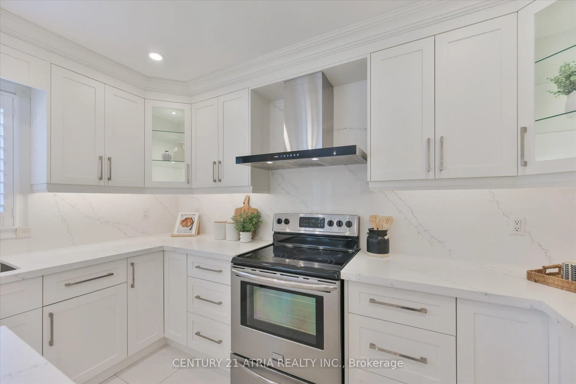 Photo 19 of 10 Morrison Crescent, Markham, Buttonville — HOMEH