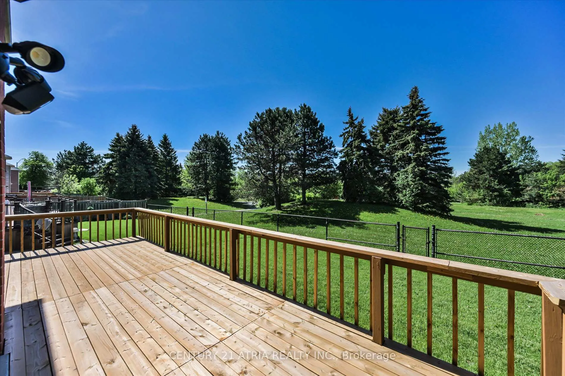Photo 39 of 10 Morrison Crescent, Markham, Buttonville — HOMEH