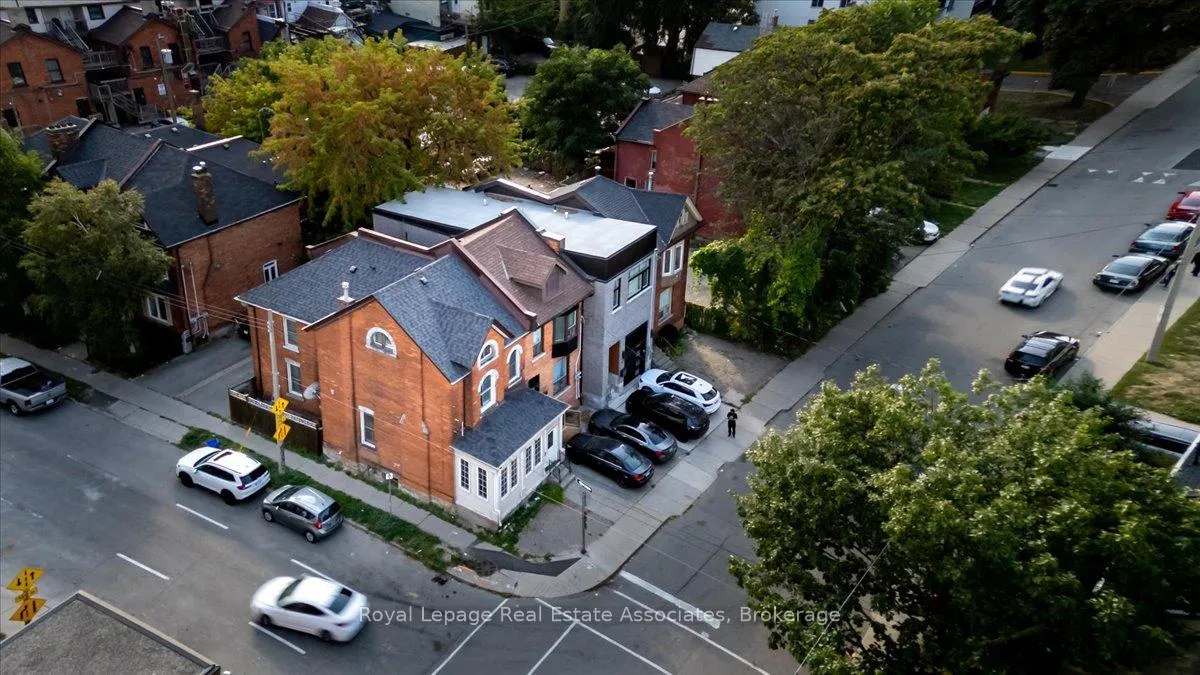 Photo 4 of 123 Market Street, Hamilton, Central — HOMEH
