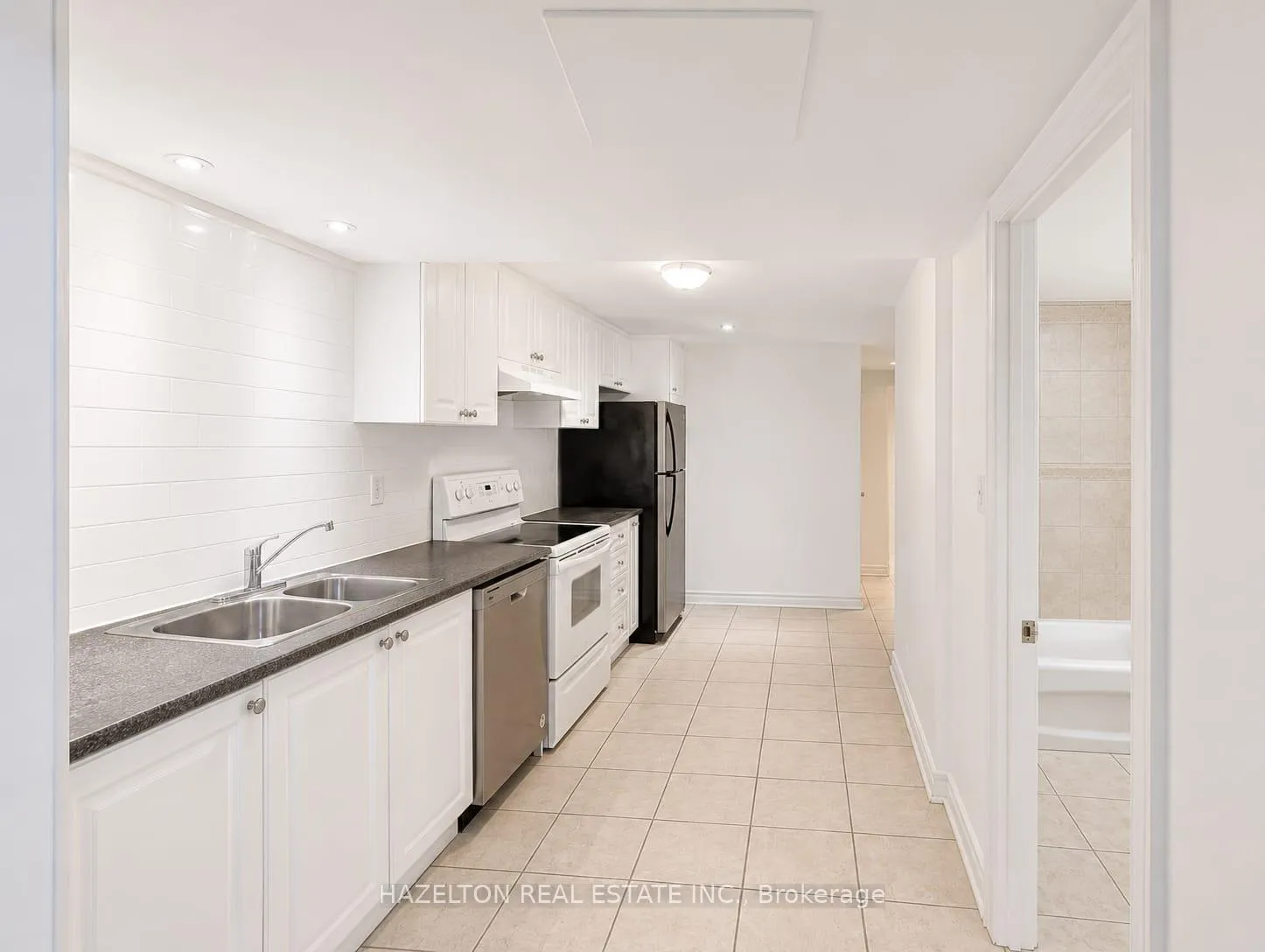 Photo 7 of Unit B1, 4 Sherbourne Street N, Toronto, Rosedale-Moore Park — HOMEH