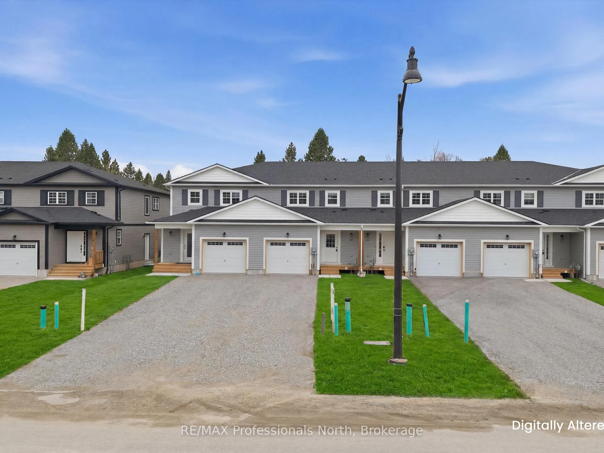 Photo 1 of 18 McConnell Crescent, Bracebridge, Macaulay — HOMEH
