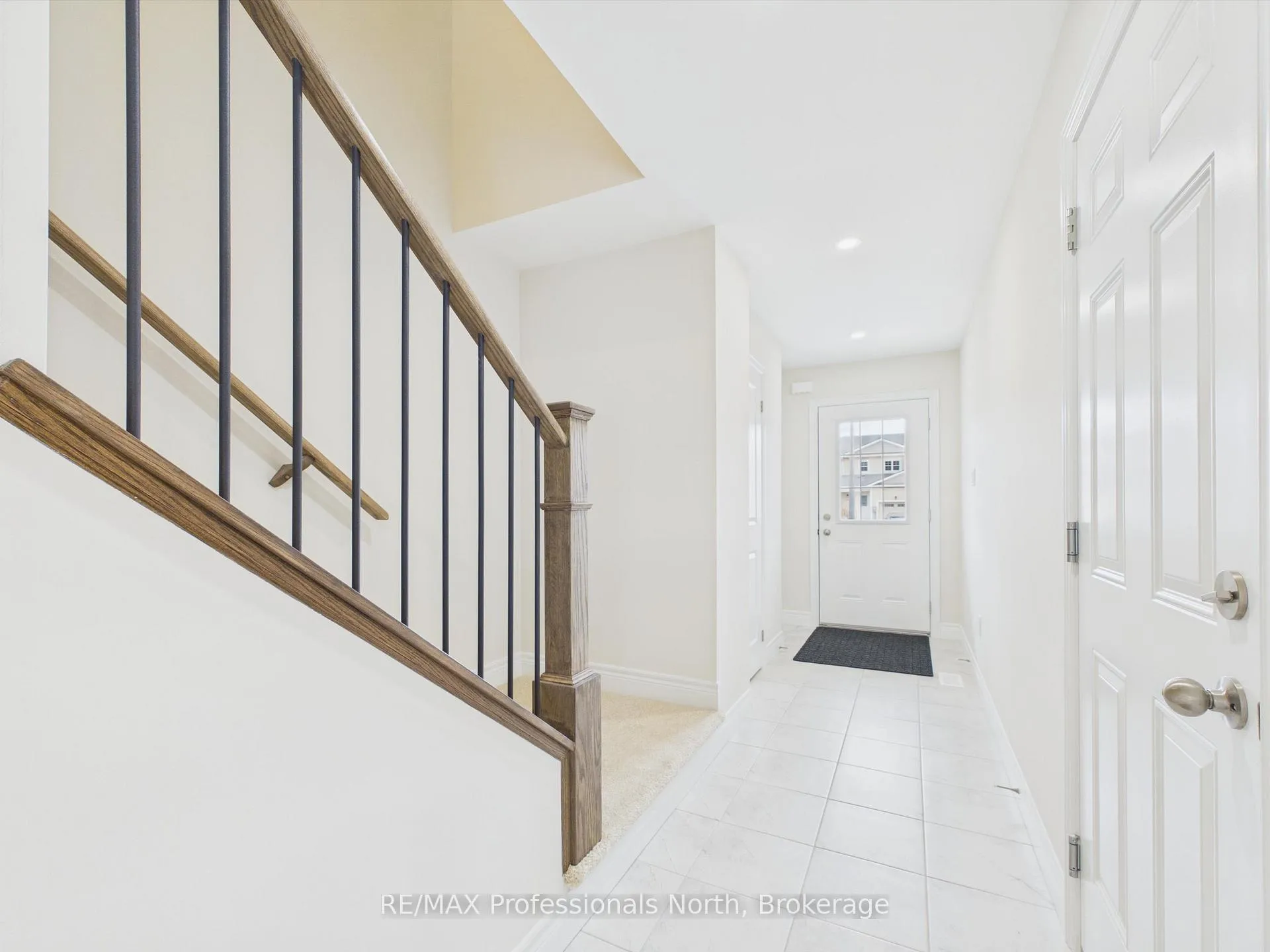 Photo 16 of 18 McConnell Crescent, Bracebridge, Macaulay — HOMEH