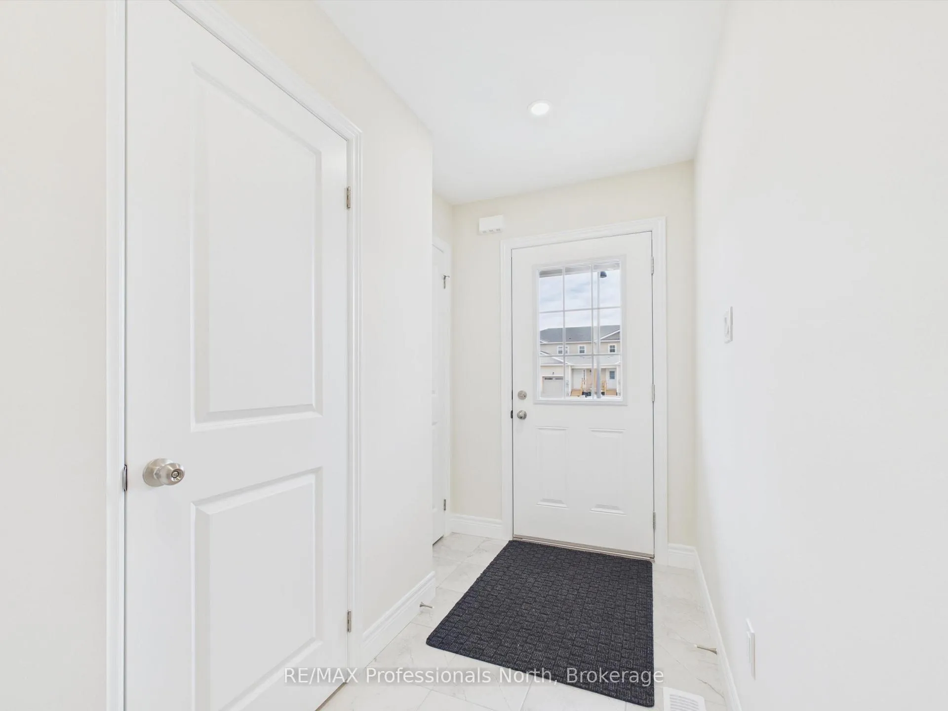Photo 19 of 18 McConnell Crescent, Bracebridge, Macaulay — HOMEH