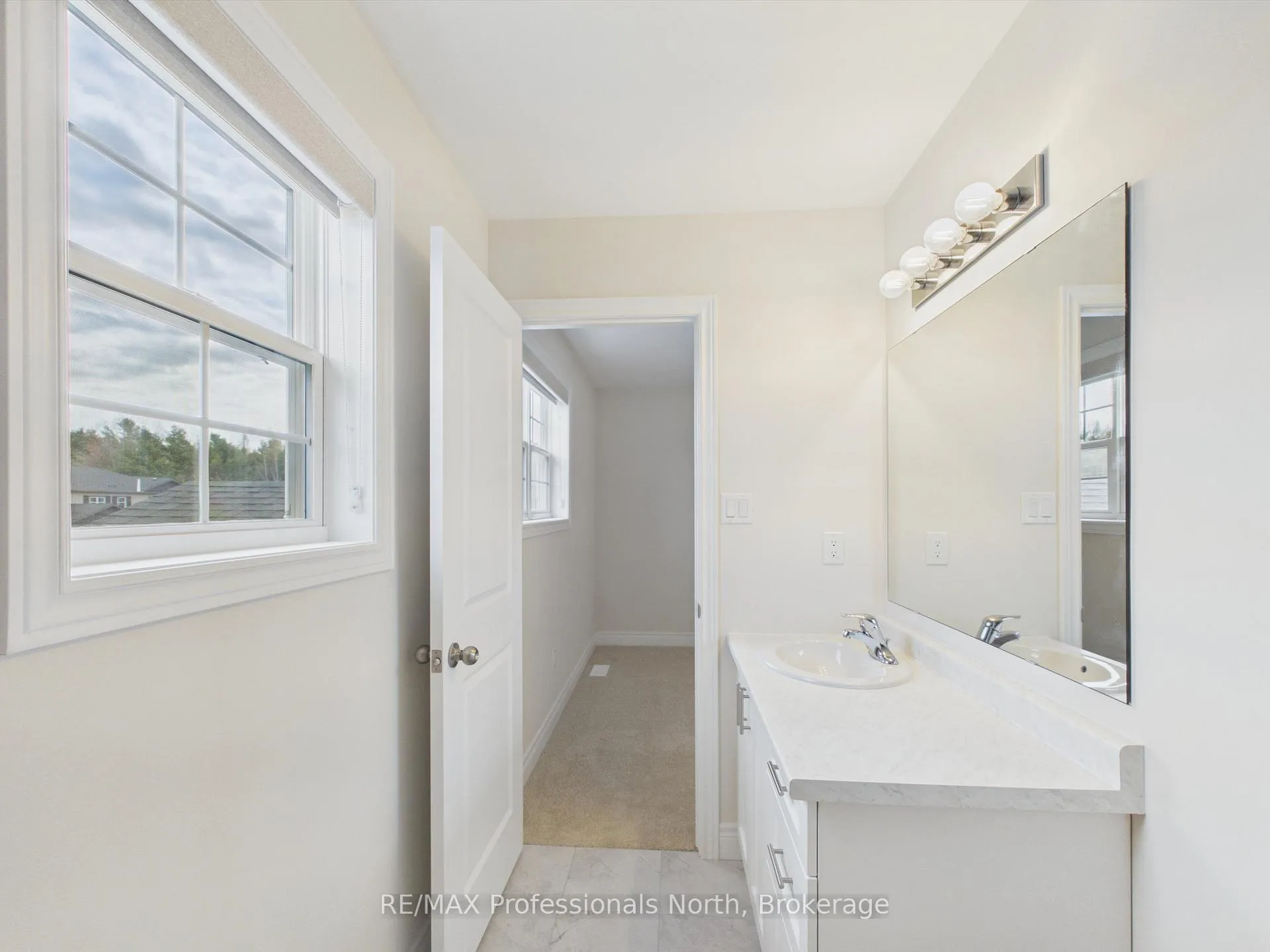 Photo 23 of 18 McConnell Crescent, Bracebridge, Macaulay — HOMEH