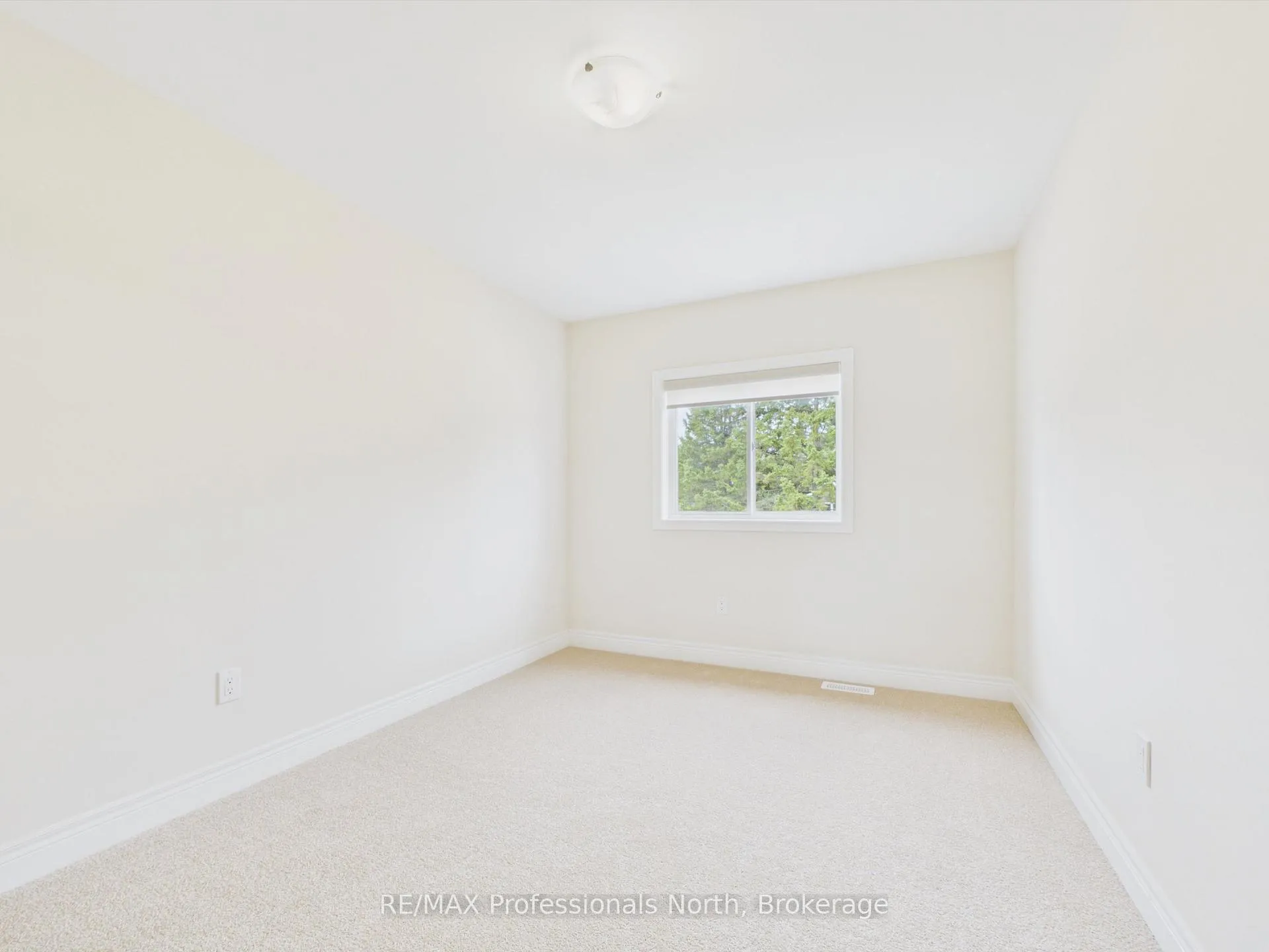 Photo 29 of 18 McConnell Crescent, Bracebridge, Macaulay — HOMEH