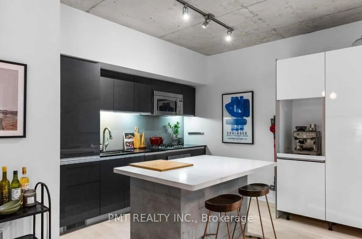 Photo 9 of Unit 201, 20 Gladstone Avenue, Toronto, Little Portugal — HOMEH
