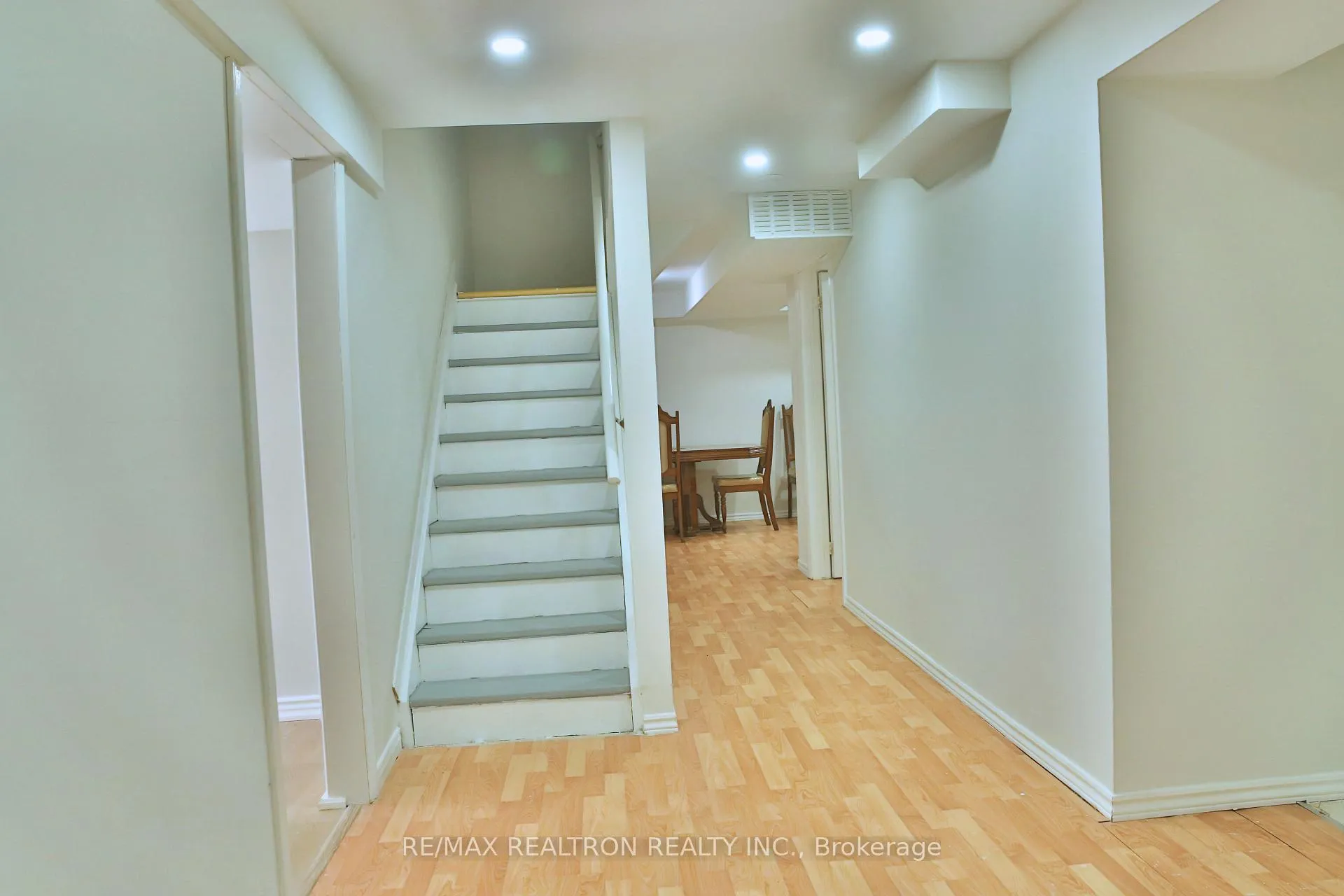 Photo 4 of Unit Bsmnt, 2 Lavery Trail, Scarborough, Highland Creek — HOMEH
