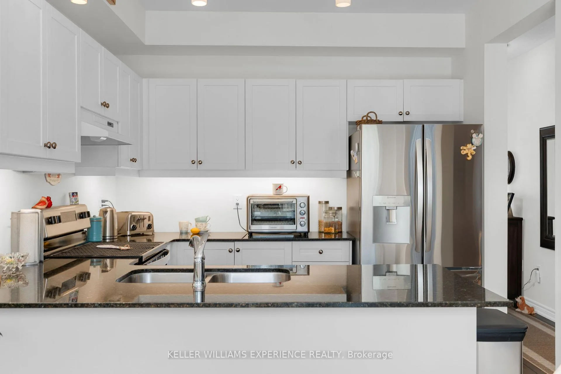 Photo 3 of 197 Isabella Drive, Orillia — HOMEH
