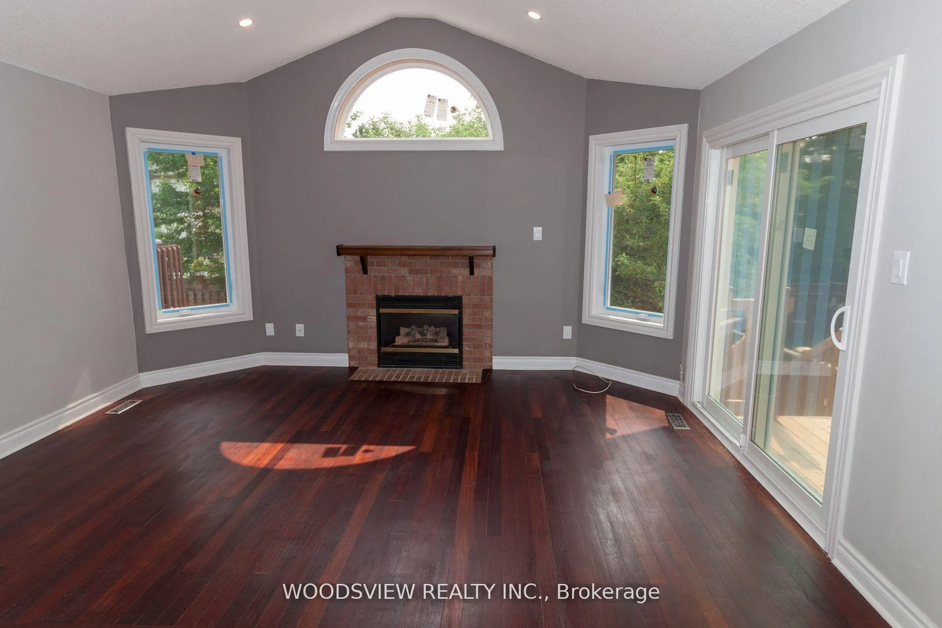 Photo 6 of 52 Rush Road, Aurora, Bayview Wellington — HOMEH
