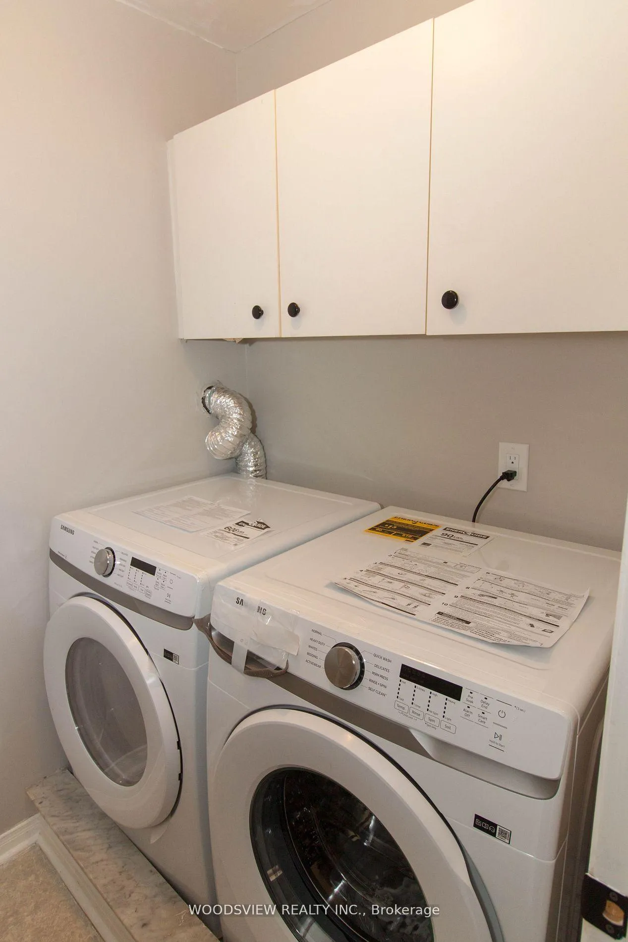 Photo 13 of 52 Rush Road, Aurora, Bayview Wellington — HOMEH