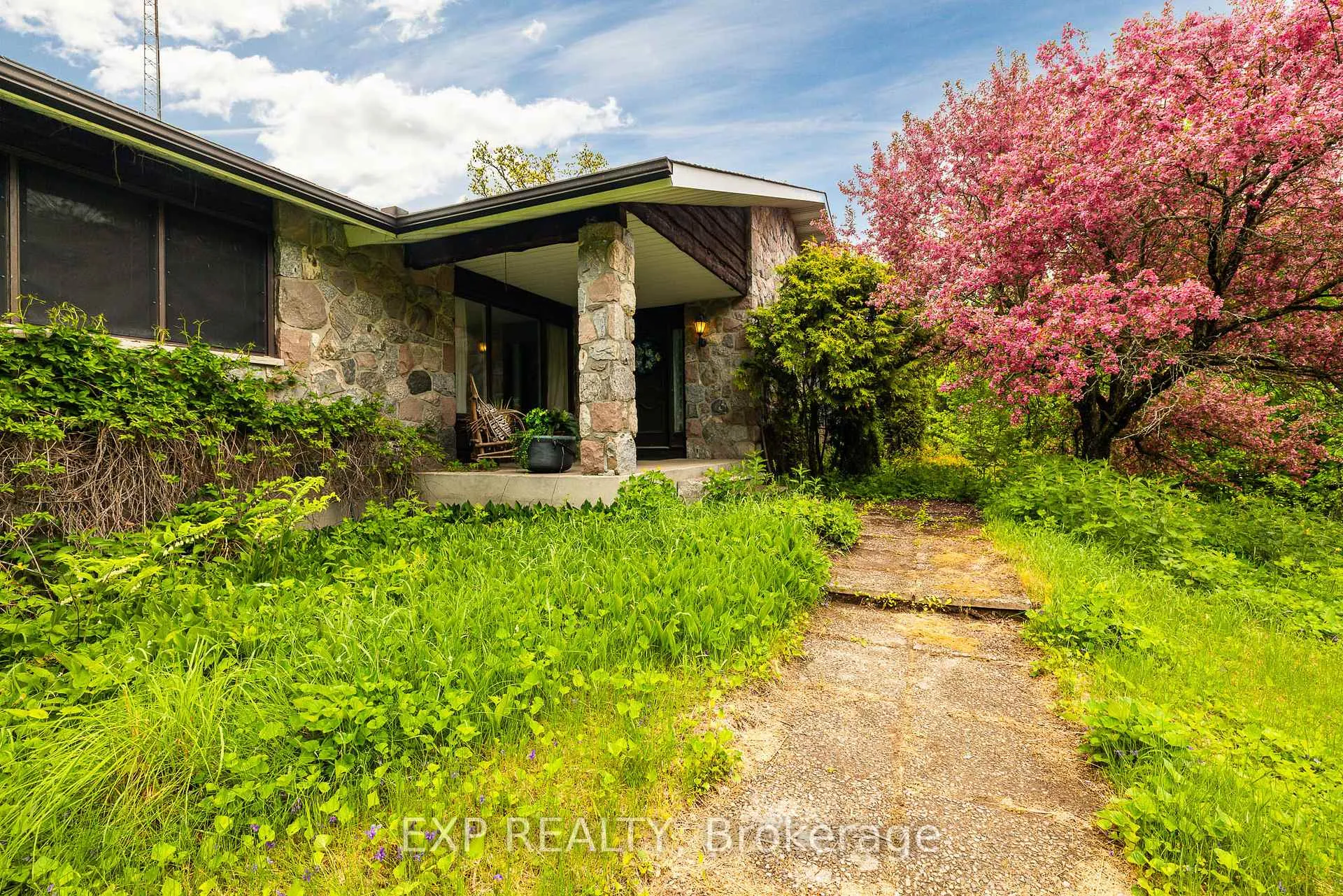 Photo 3 of 4958 Carp Road, Ottawa, Fitzroy Ward (South East) — HOMEH
