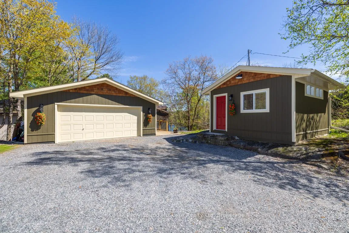 Photo 7 of 13 Peninsula Shores Road E, McDougall — HOMEH