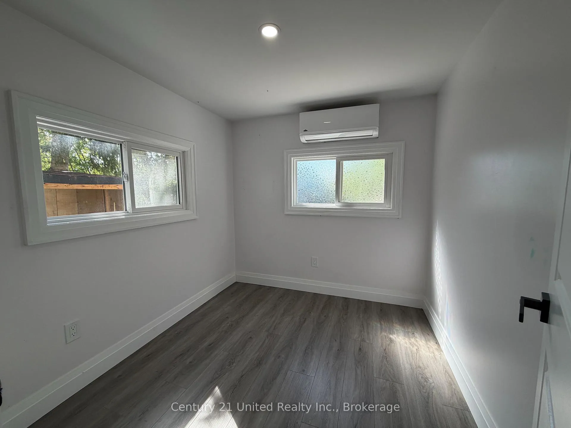 Photo 12 of Unit A, 825 Cameron Street, Peterborough, Otonabee Ward 1 — HOMEH