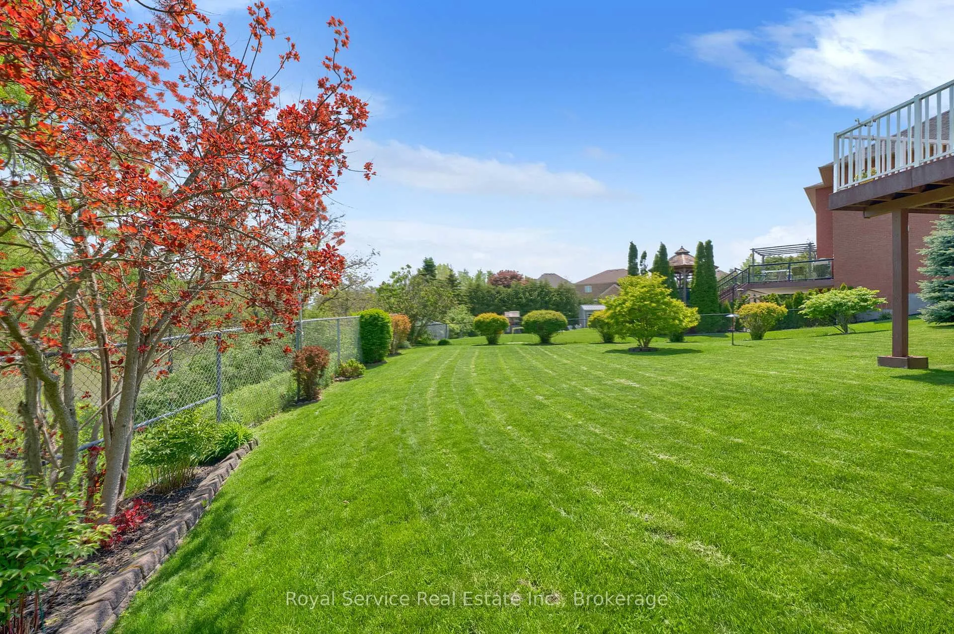 Photo 6 of 18 Dolan Court, Clarington, Bowmanville — HOMEH