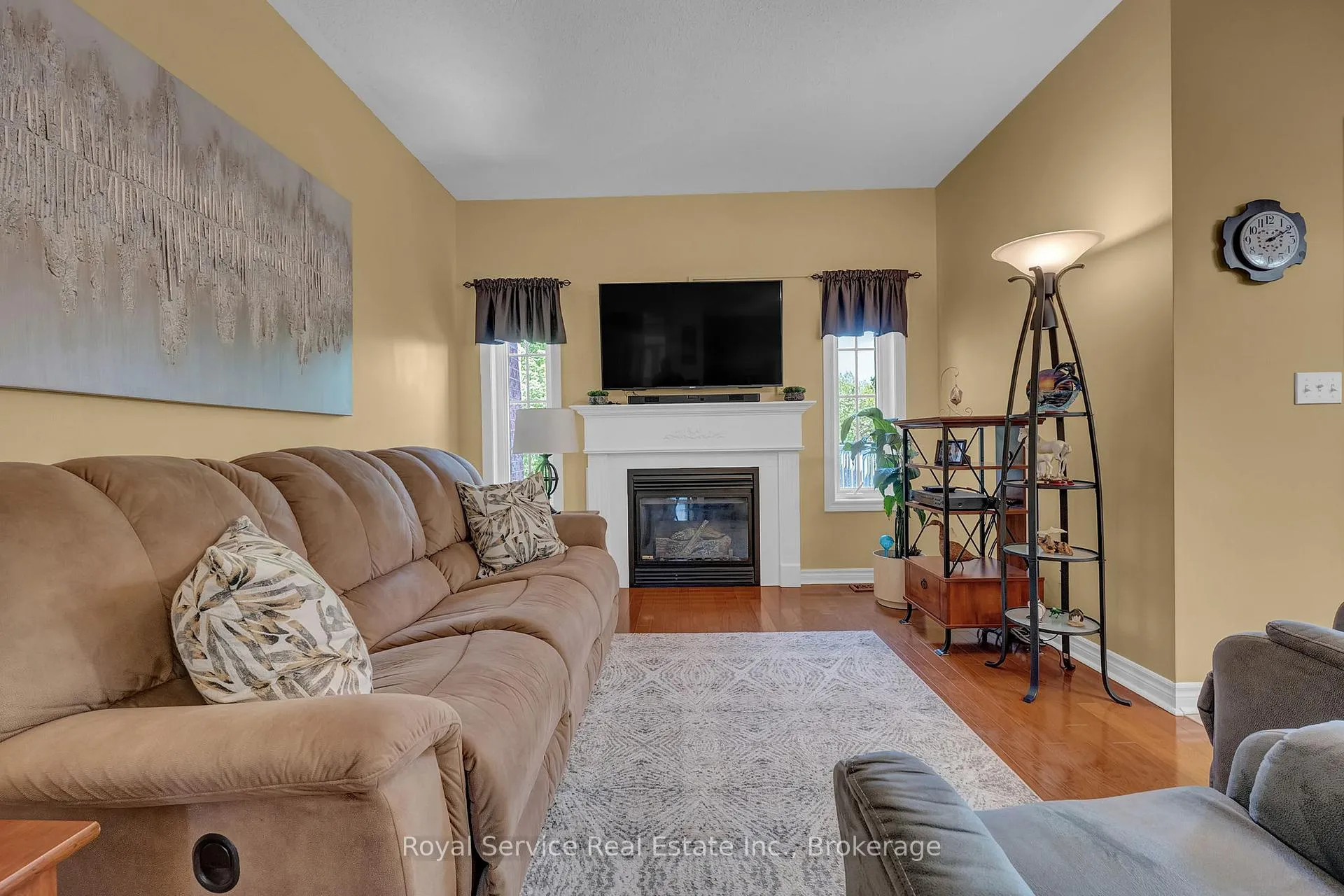 Photo 19 of 18 Dolan Court, Clarington, Bowmanville — HOMEH