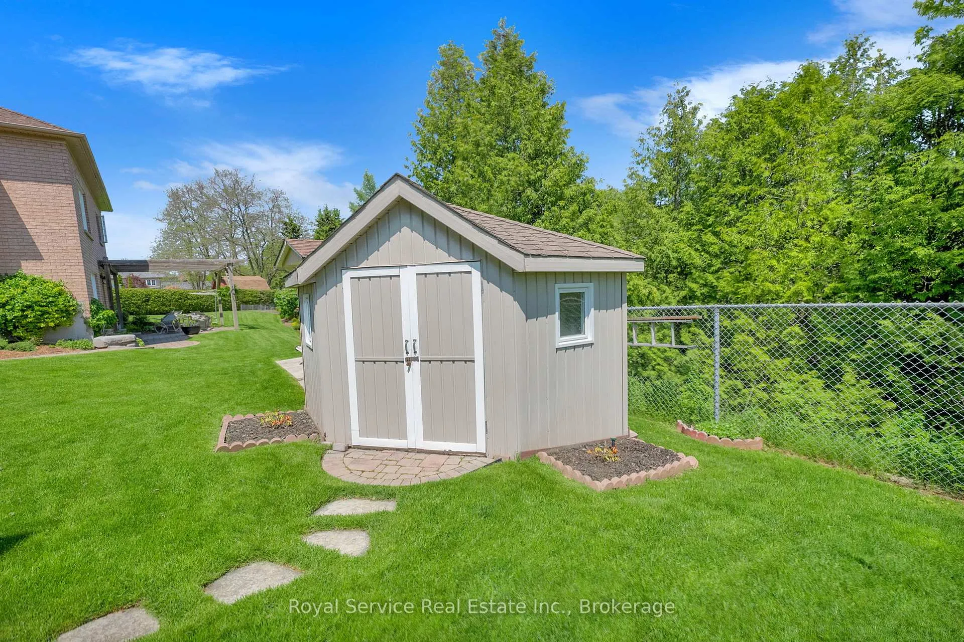 Photo 44 of 18 Dolan Court, Clarington, Bowmanville — HOMEH