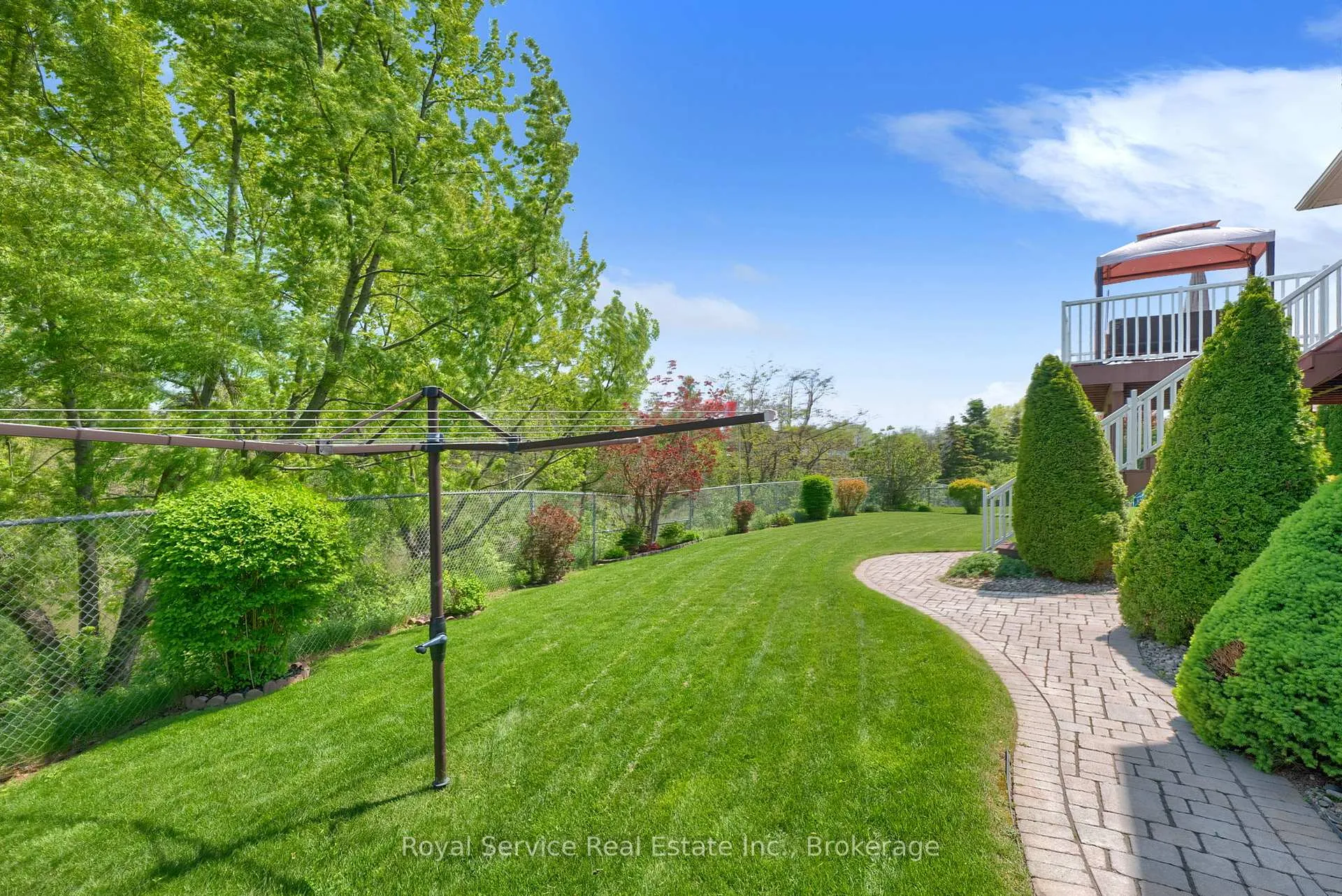 Photo 45 of 18 Dolan Court, Clarington, Bowmanville — HOMEH
