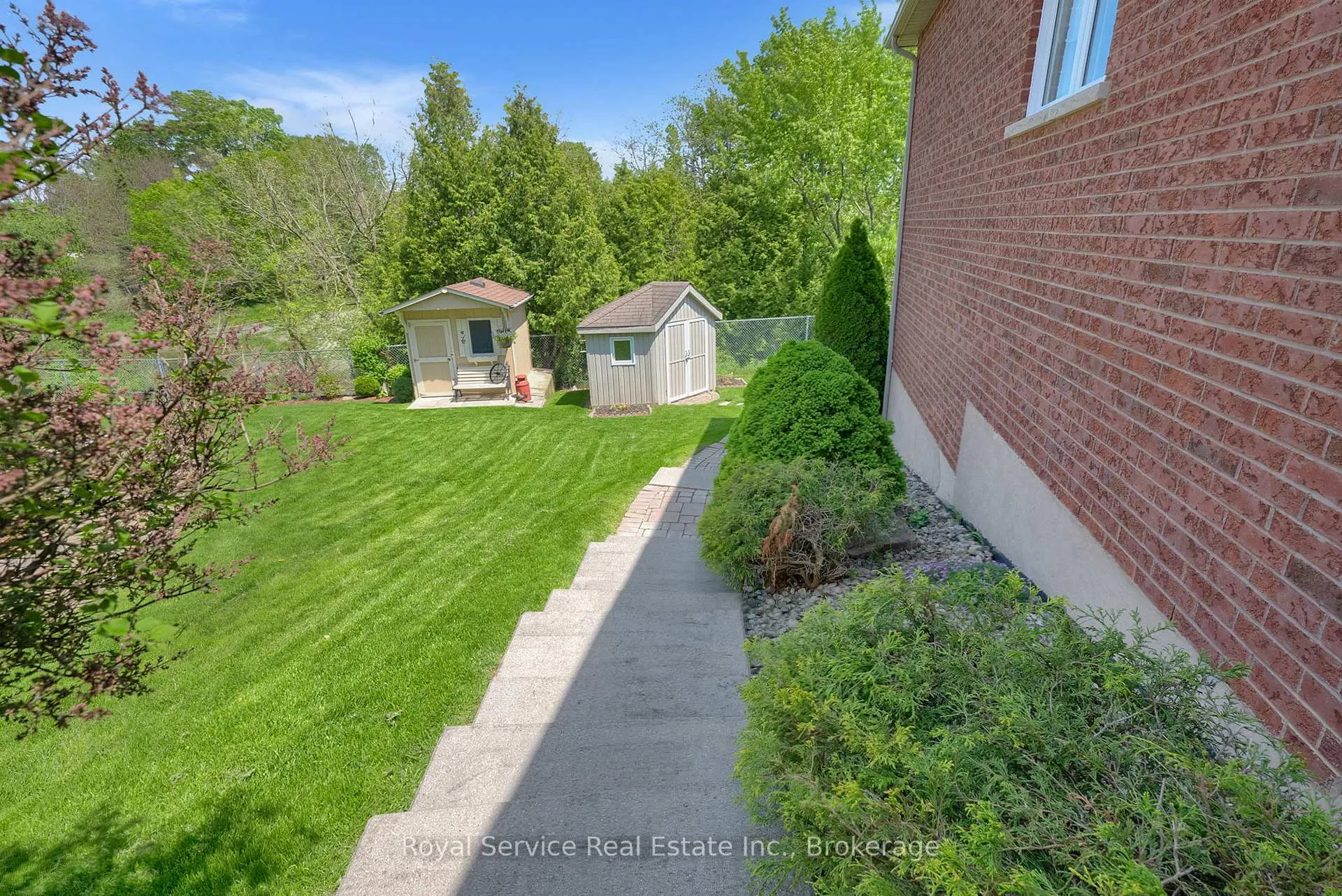 Photo 47 of 18 Dolan Court, Clarington, Bowmanville — HOMEH