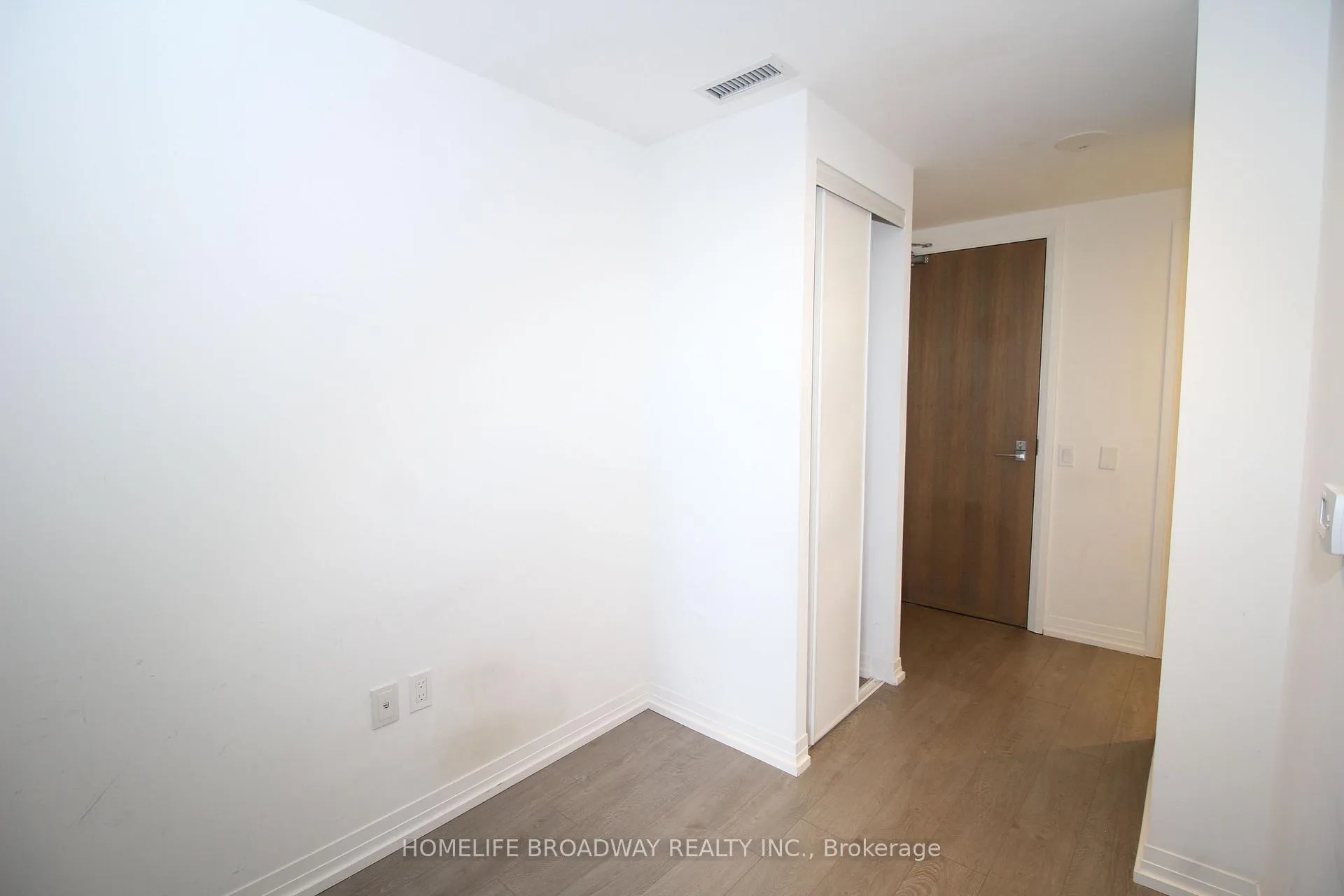 Photo 4 of Unit 738, 251 Jarvis Street, Toronto, Moss Park — HOMEH