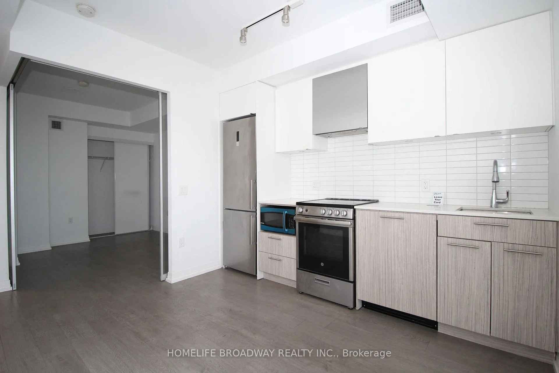 Photo 5 of Unit 738, 251 Jarvis Street, Toronto, Moss Park — HOMEH