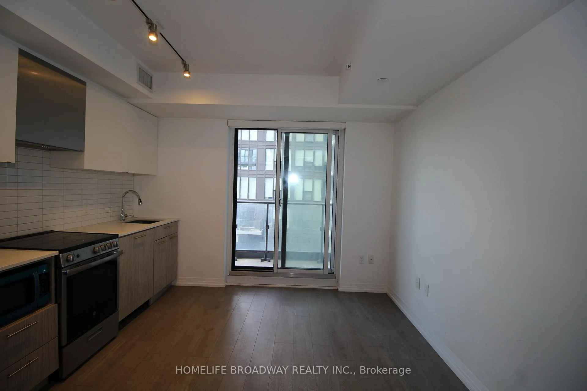 Photo 7 of Unit 738, 251 Jarvis Street, Toronto, Moss Park — HOMEH
