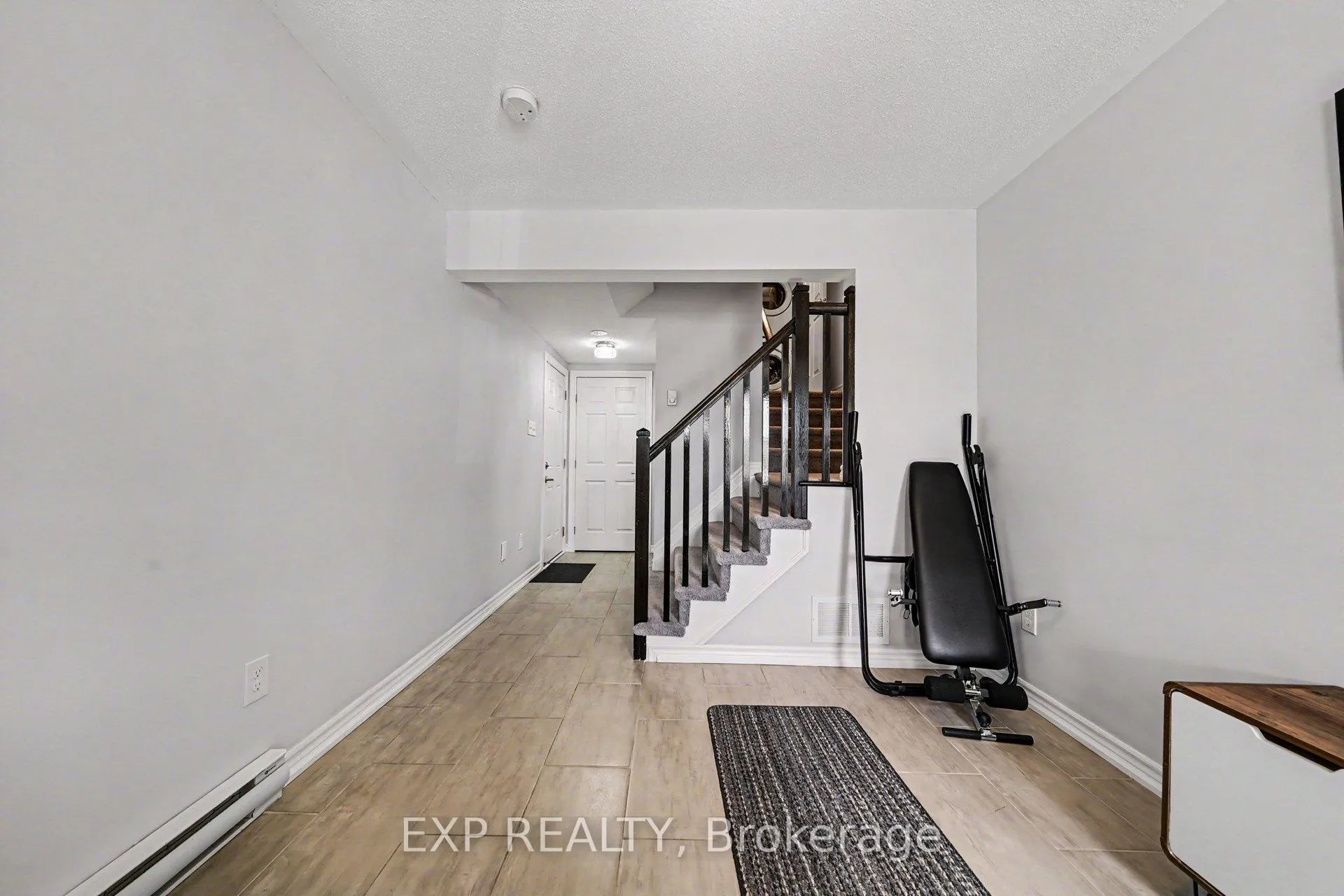 Photo 5 of 2433 Nutgrove Avenue, Ottawa, Barrhaven - Half Moon Bay — HOMEH