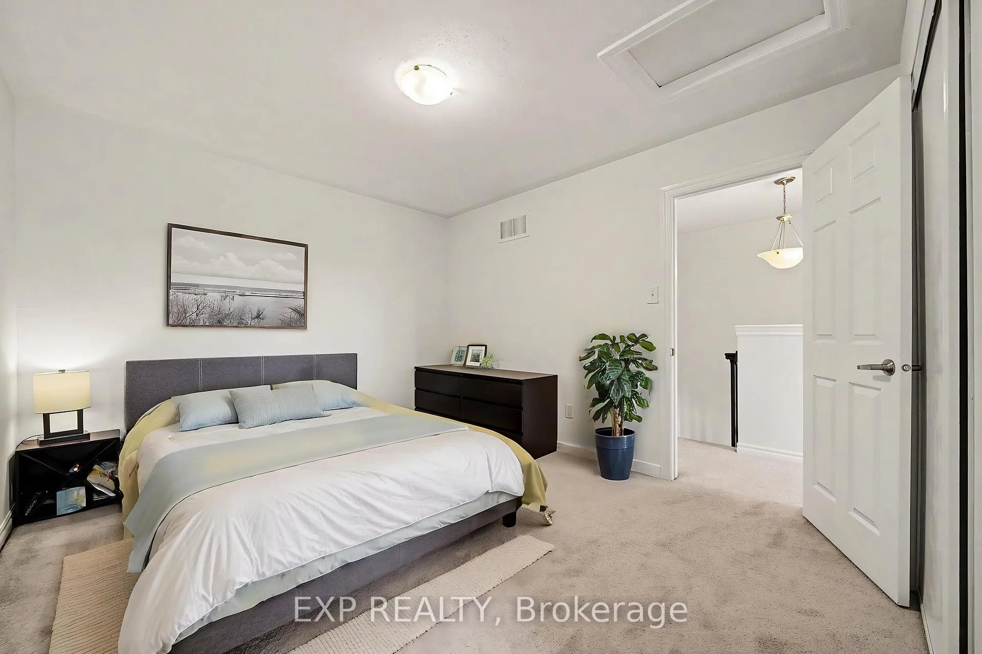 Photo 16 of 2433 Nutgrove Avenue, Ottawa, Barrhaven - Half Moon Bay — HOMEH