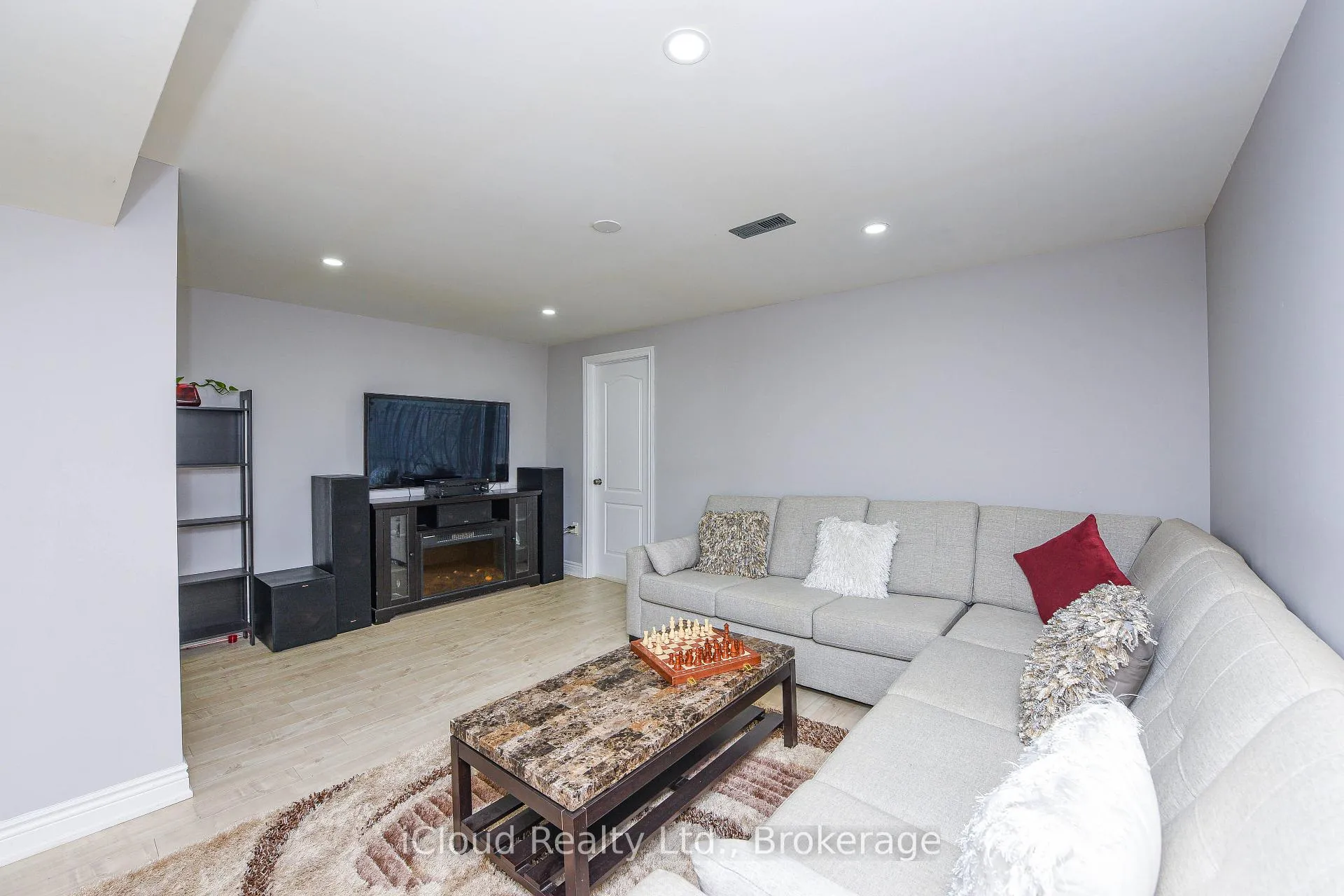 Photo 34 of 25 Giles Road, Caledon, Caledon Village — HOMEH