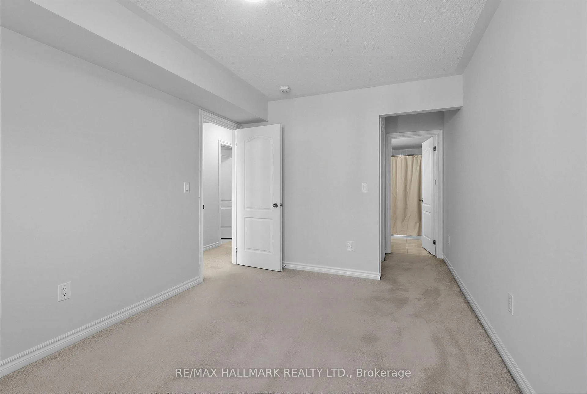 Photo 9 of Unit 25, 181 Parktree Drive, Vaughan, Maple — HOMEH