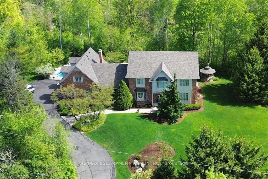 Photo of 712 Robson Road