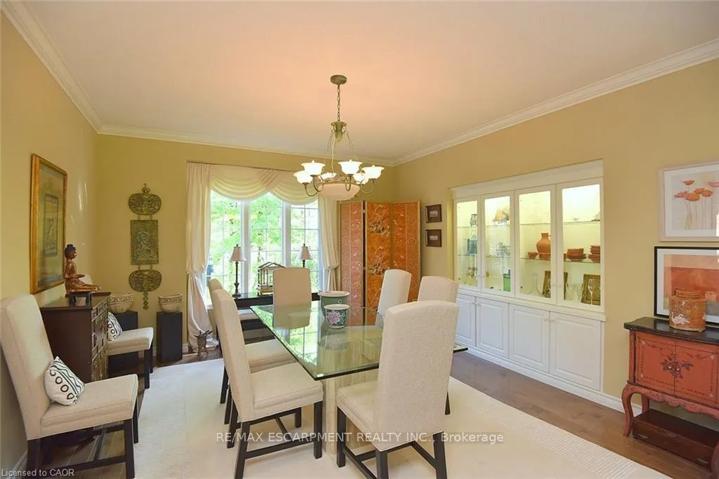 Photo 8 of 712 Robson Road, Hamilton, Ainslie Wood — HOMEH