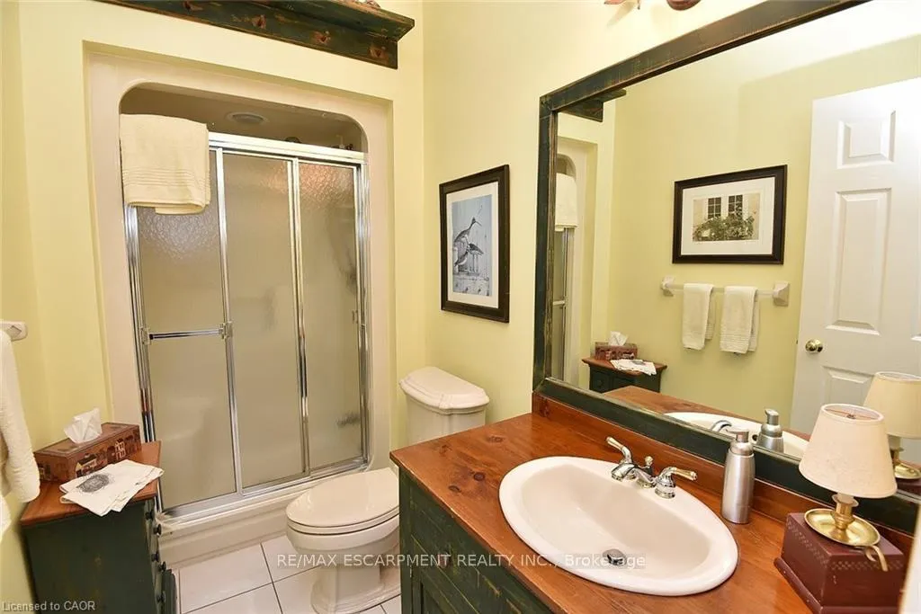 Photo 19 of 712 Robson Road, Hamilton, Ainslie Wood — HOMEH