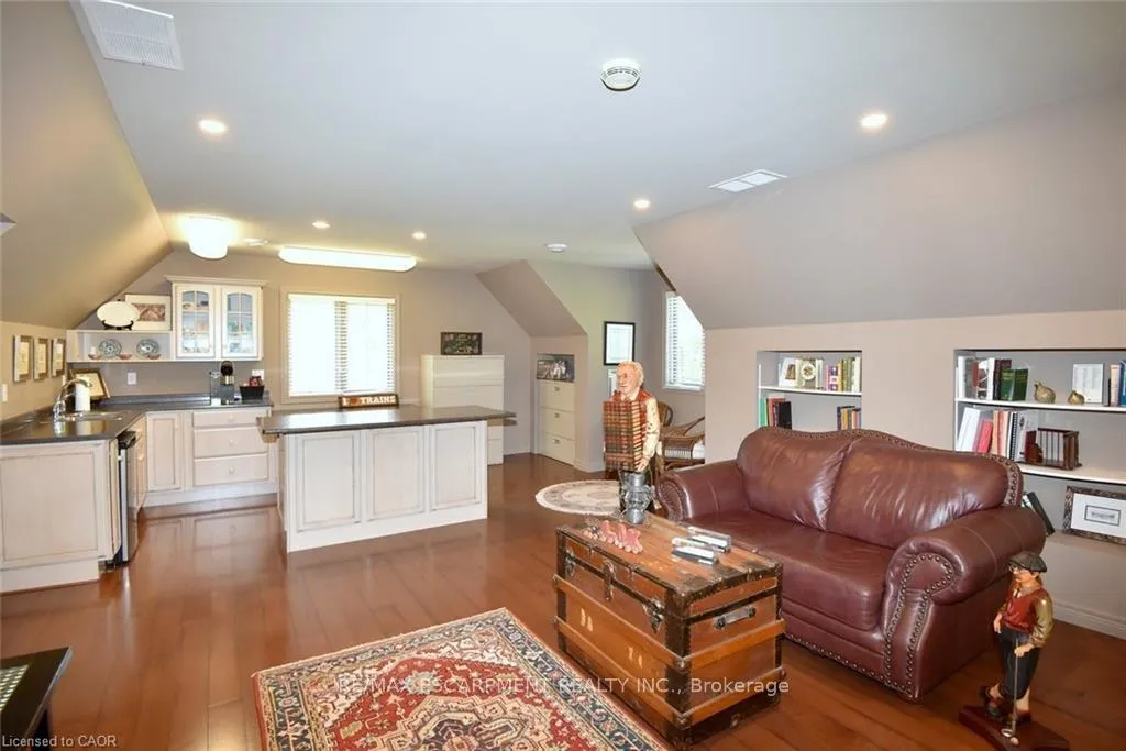 Photo 20 of 712 Robson Road, Hamilton, Ainslie Wood — HOMEH
