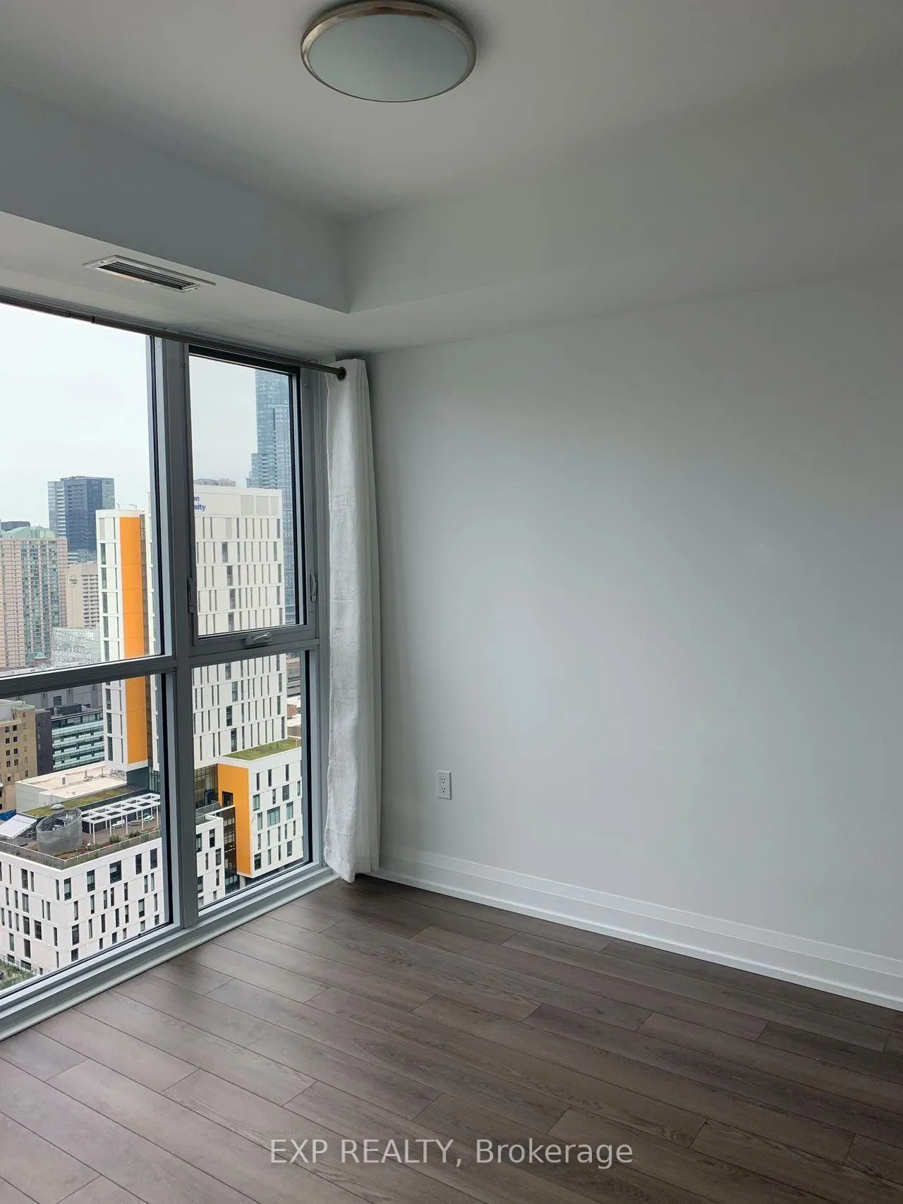 Photo 10 of Unit 3307, 77 Mutual Street, Toronto, Church-Yonge Corridor — HOMEH
