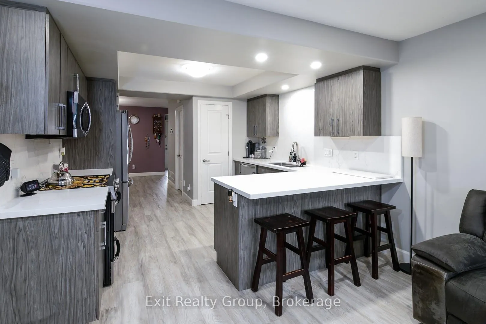 Photo 8 of 7 Dewal Place, Belleville, Belleville Ward — HOMEH